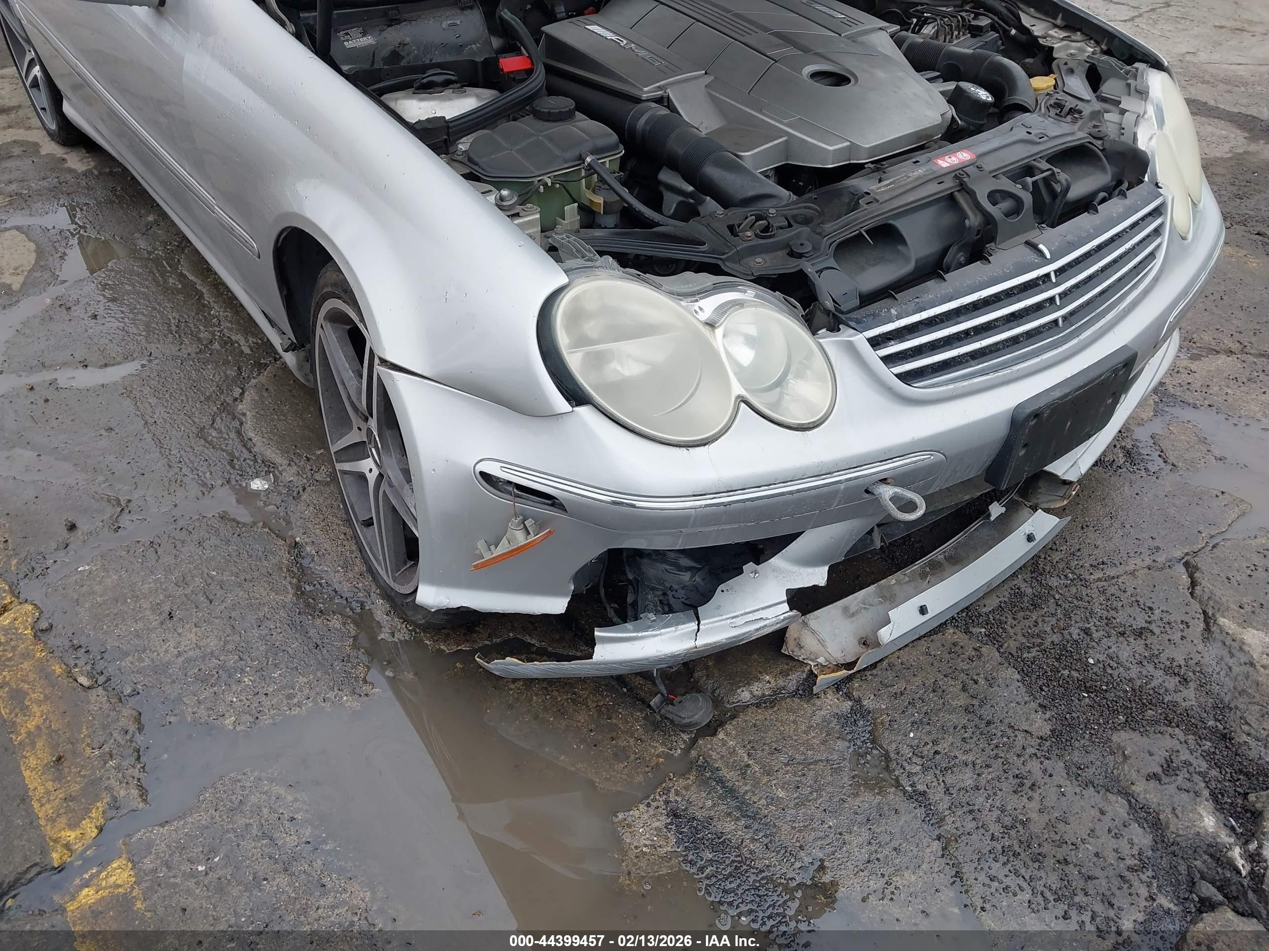 2005 Mercedes-benz C 55 Amg Серебряный vin: WDBRF76J95F591317