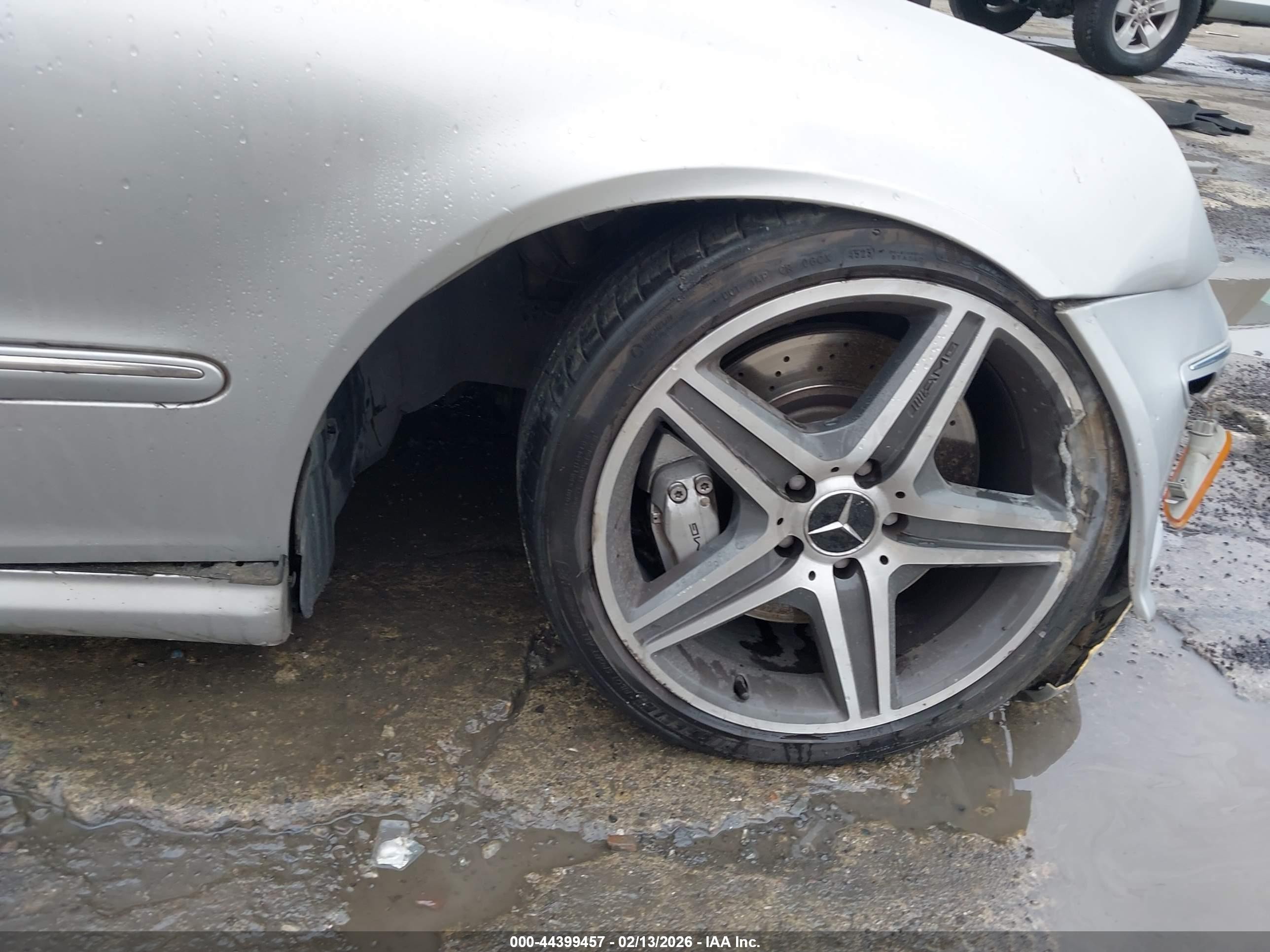 2005 Mercedes-benz C 55 Amg Серебряный vin: WDBRF76J95F591317