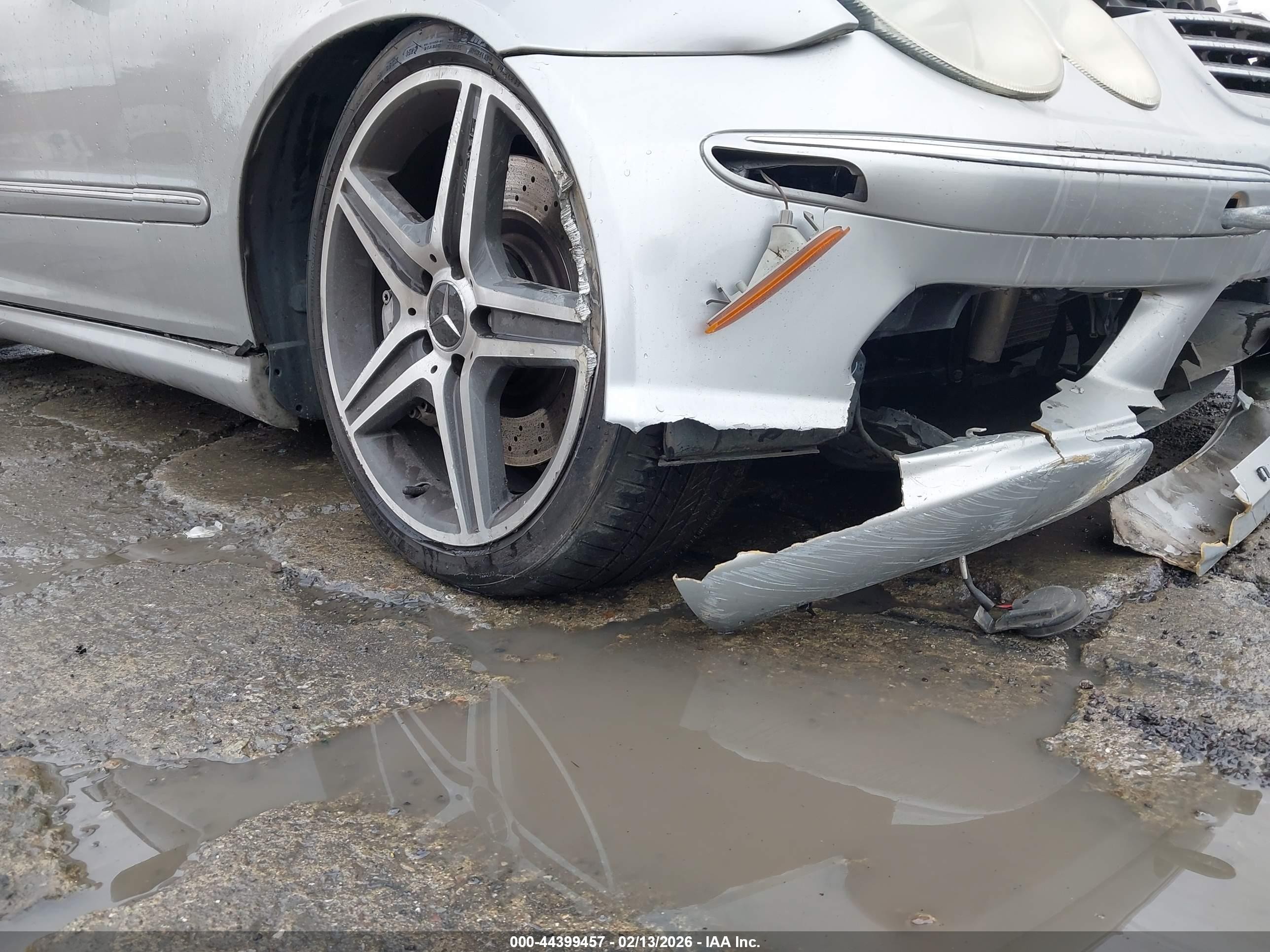 2005 Mercedes-benz C 55 Amg Серебряный vin: WDBRF76J95F591317