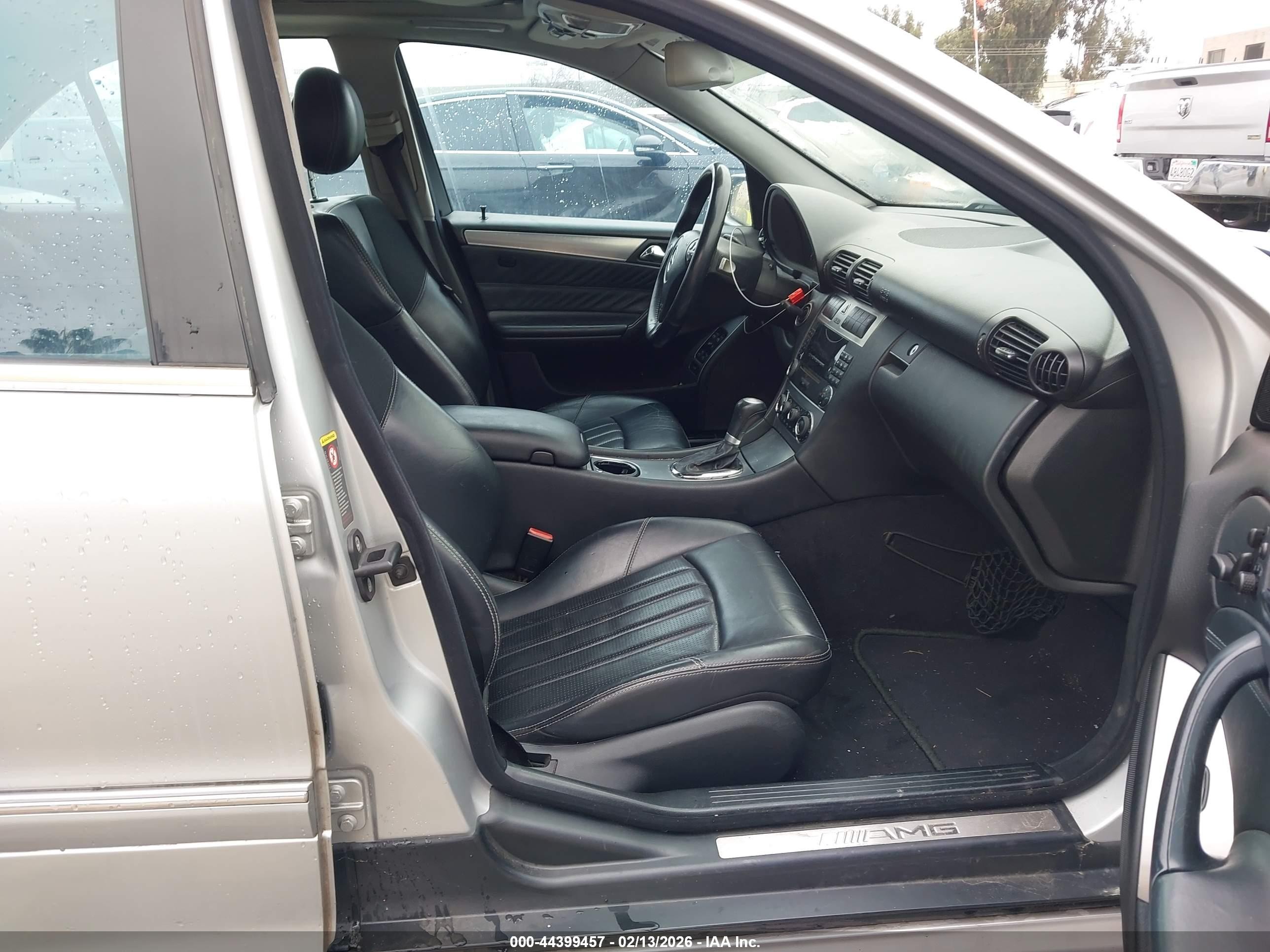 2005 Mercedes-benz C 55 Amg Серебряный vin: WDBRF76J95F591317