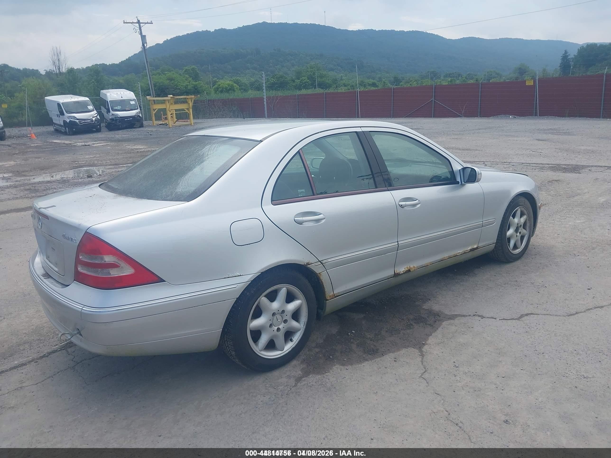2003 Mercedes-benz C 240   Silver vin: WDBRF81J03F354757