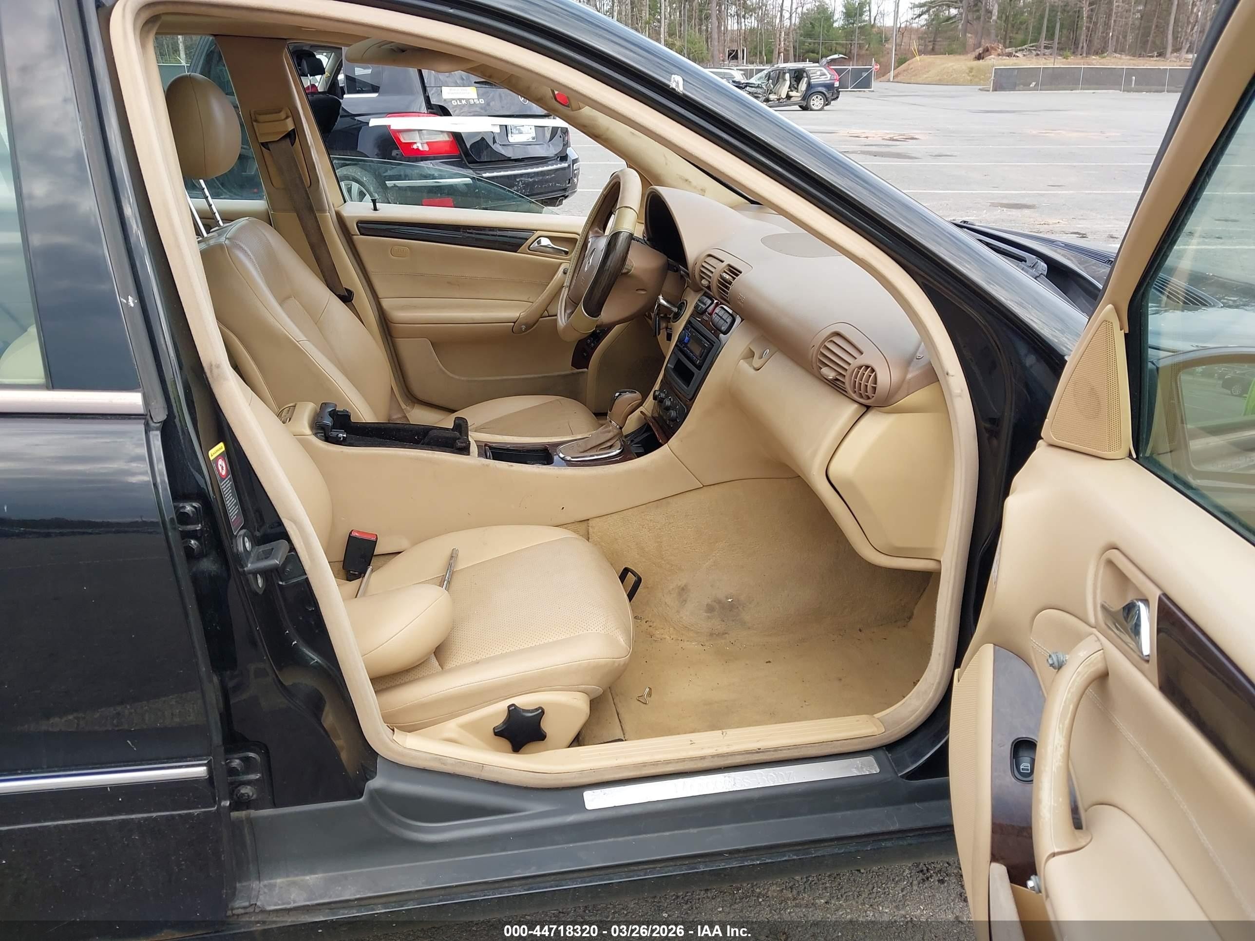 2004 Mercedes-benz C 240 4matic Черный vin: WDBRF81J04F478478