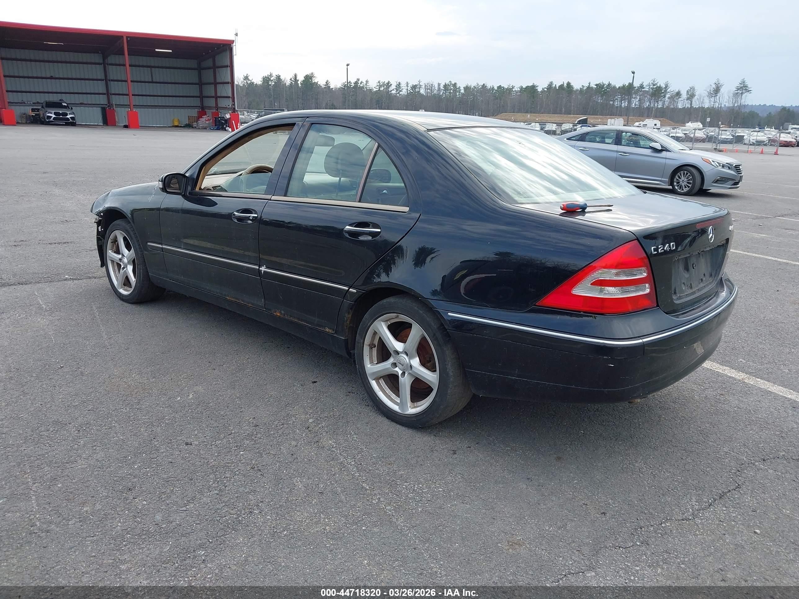 2004 Mercedes-benz C 240 4matic Черный vin: WDBRF81J04F478478