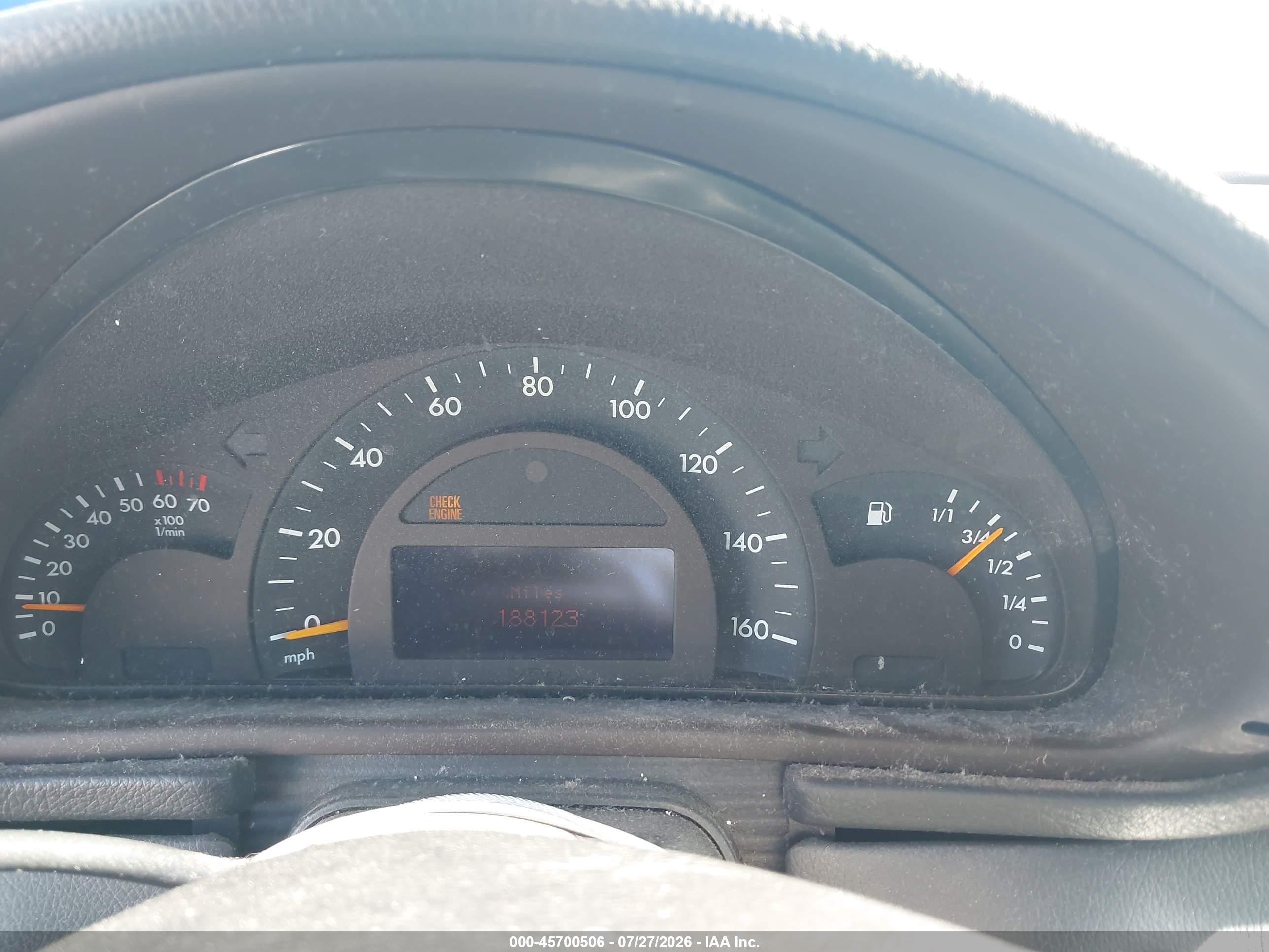 2004 Mercedes-benz C 240 4matic Silver vin: WDBRF81J04F536427