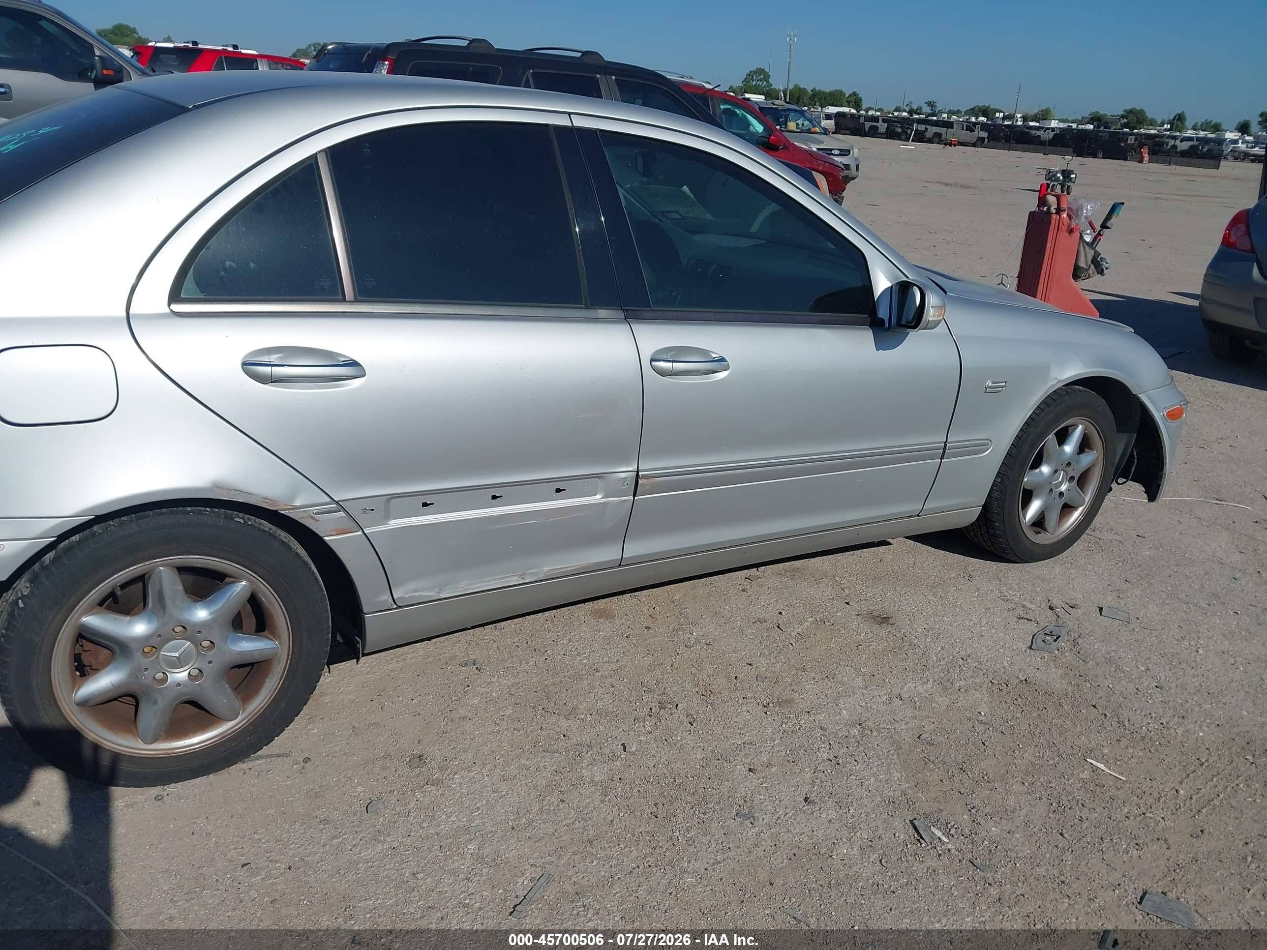 2004 Mercedes-benz C 240 4matic Silver vin: WDBRF81J04F536427
