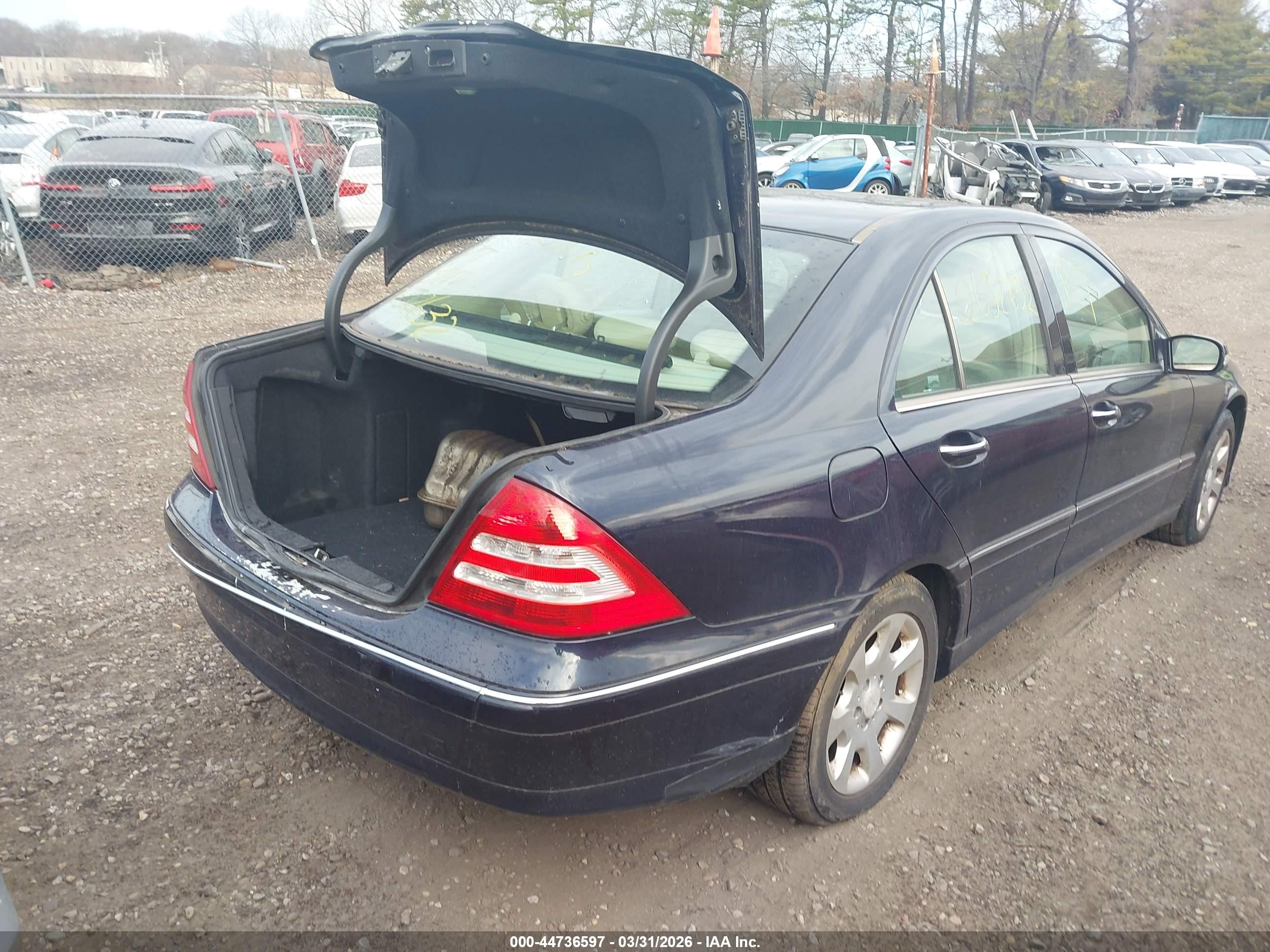 2005 Mercedes-benz C 240 Luxury 4matic Blue vin: WDBRF81J05F570028