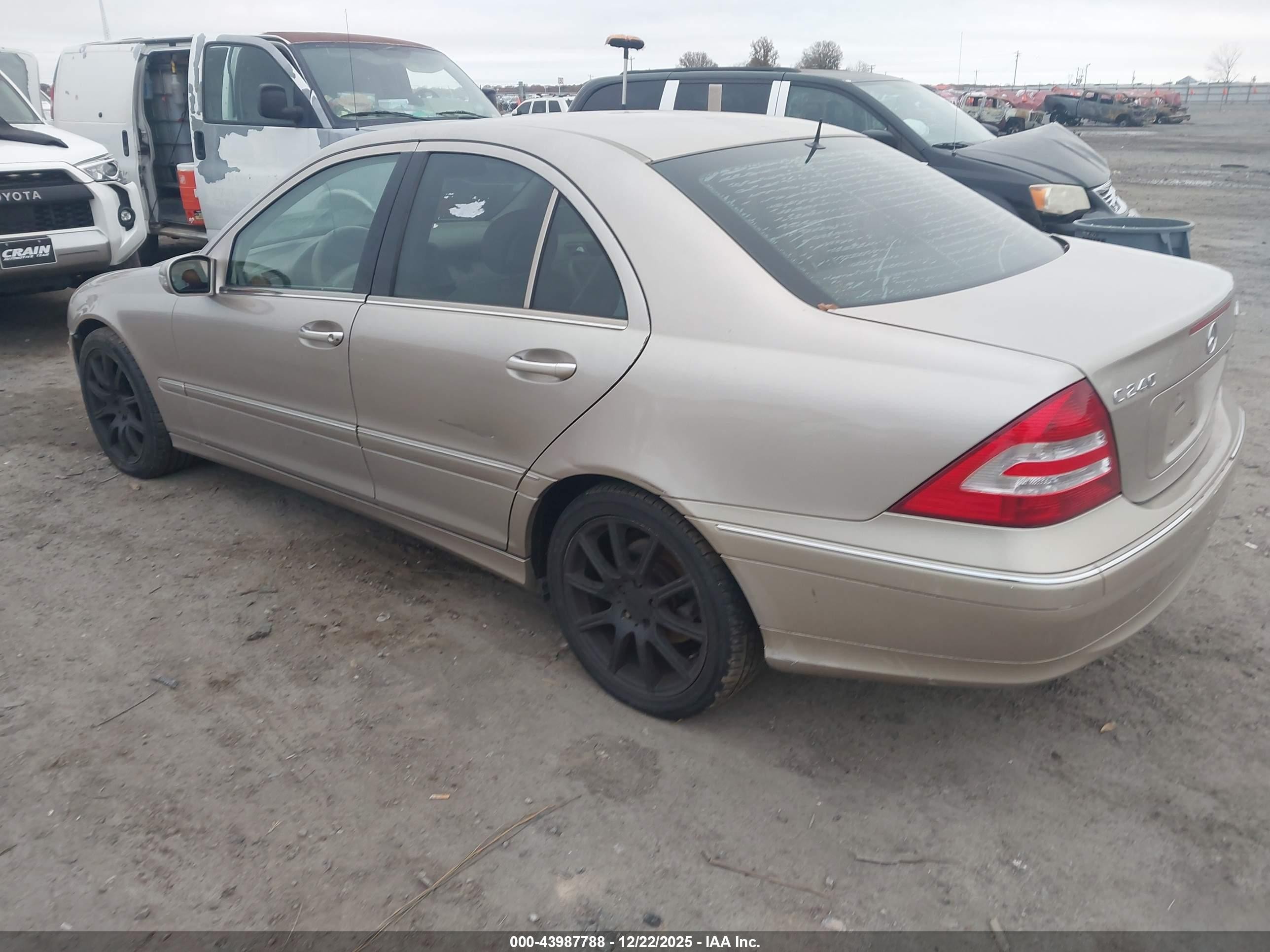 2005 Mercedes-benz C 240 Luxury 4matic Beige vin: WDBRF81J05F670100