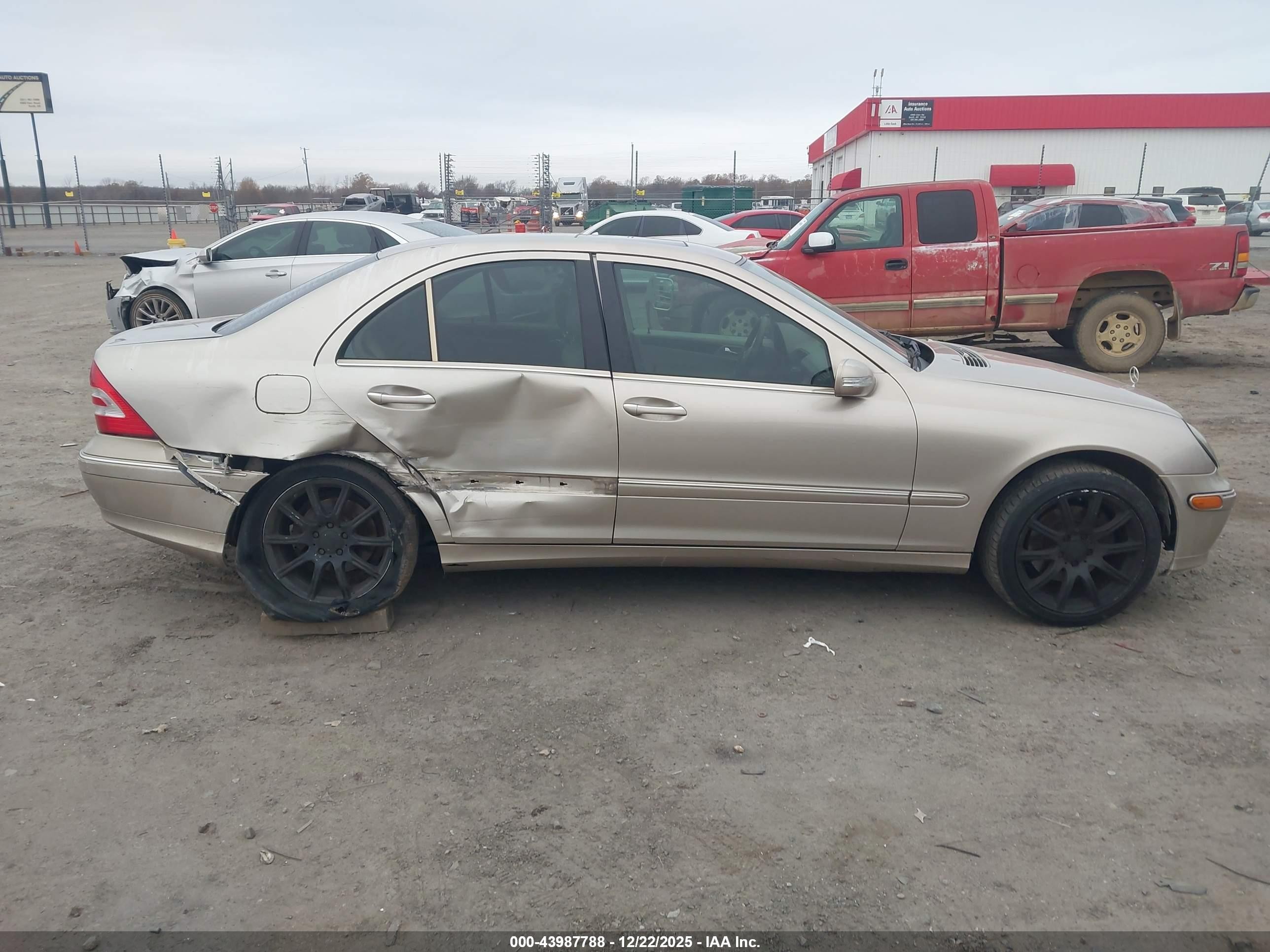 2005 Mercedes-benz C 240 Luxury 4matic Beige vin: WDBRF81J05F670100