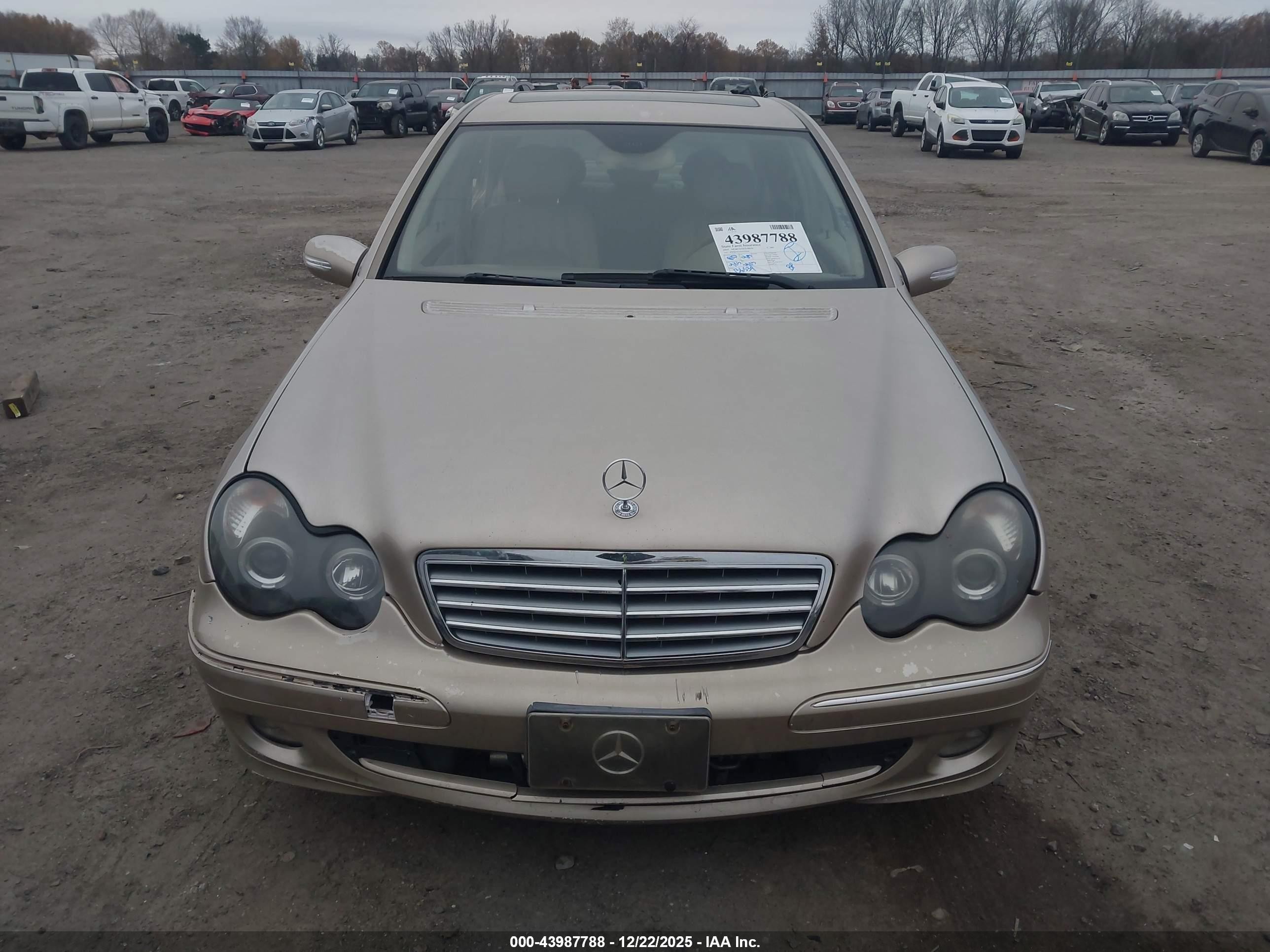 2005 Mercedes-benz C 240 Luxury 4matic Beige vin: WDBRF81J05F670100