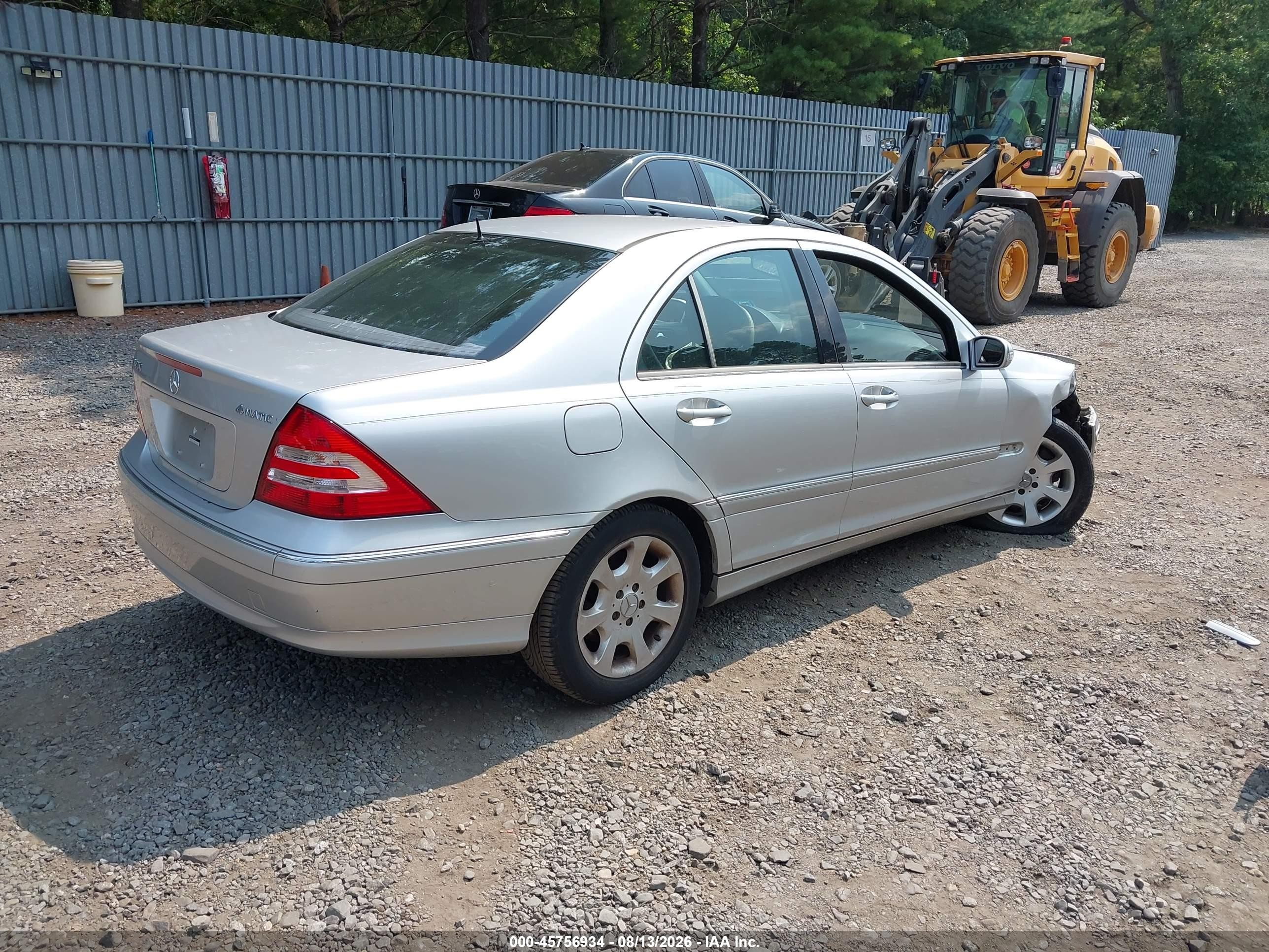 2005 Mercedes-benz C 240 Luxury 4matic Silver vin: WDBRF81J05F681369