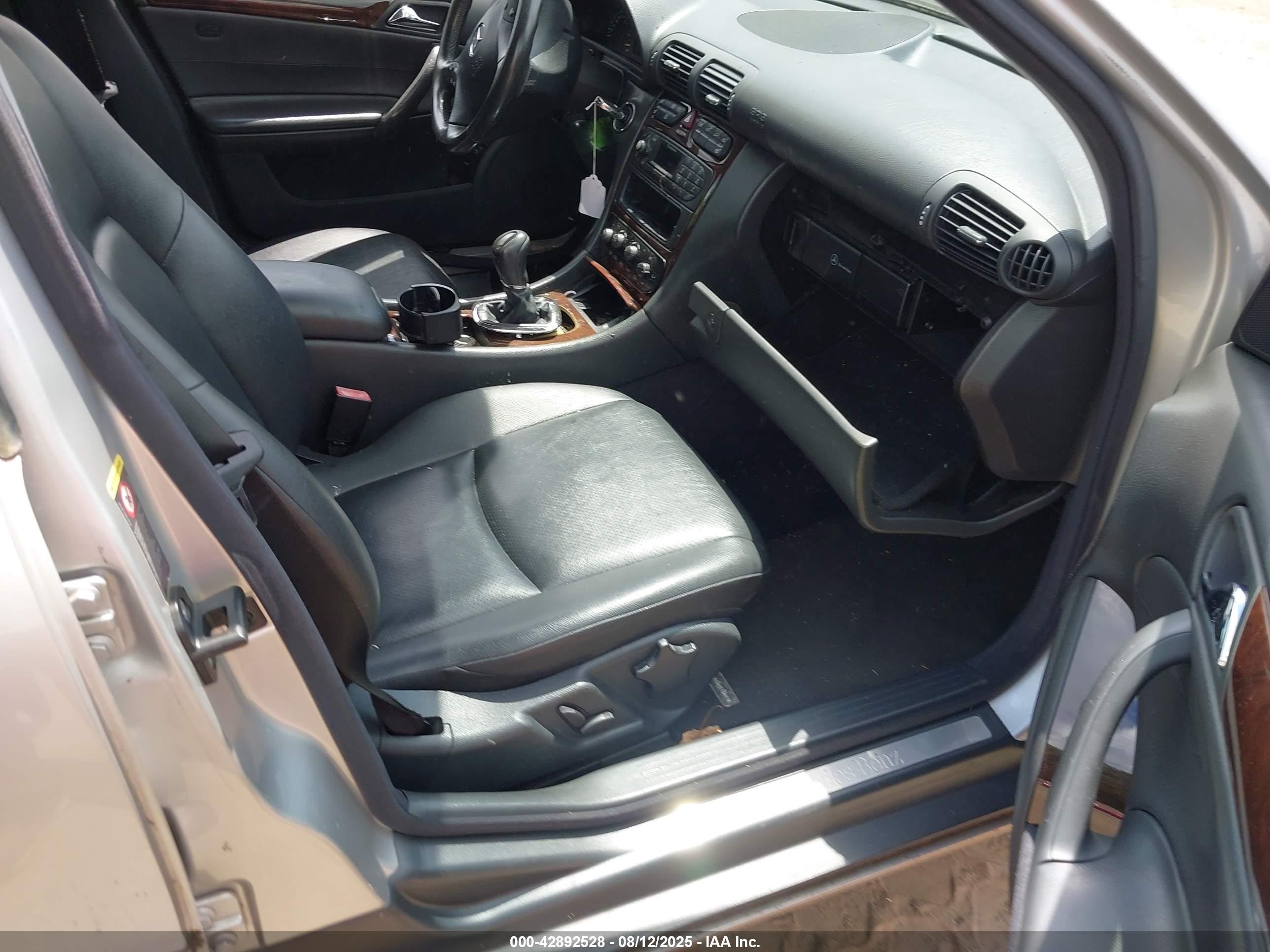 2003 Mercedes-benz C 240   Серебряный vin: WDBRF81J13F404291