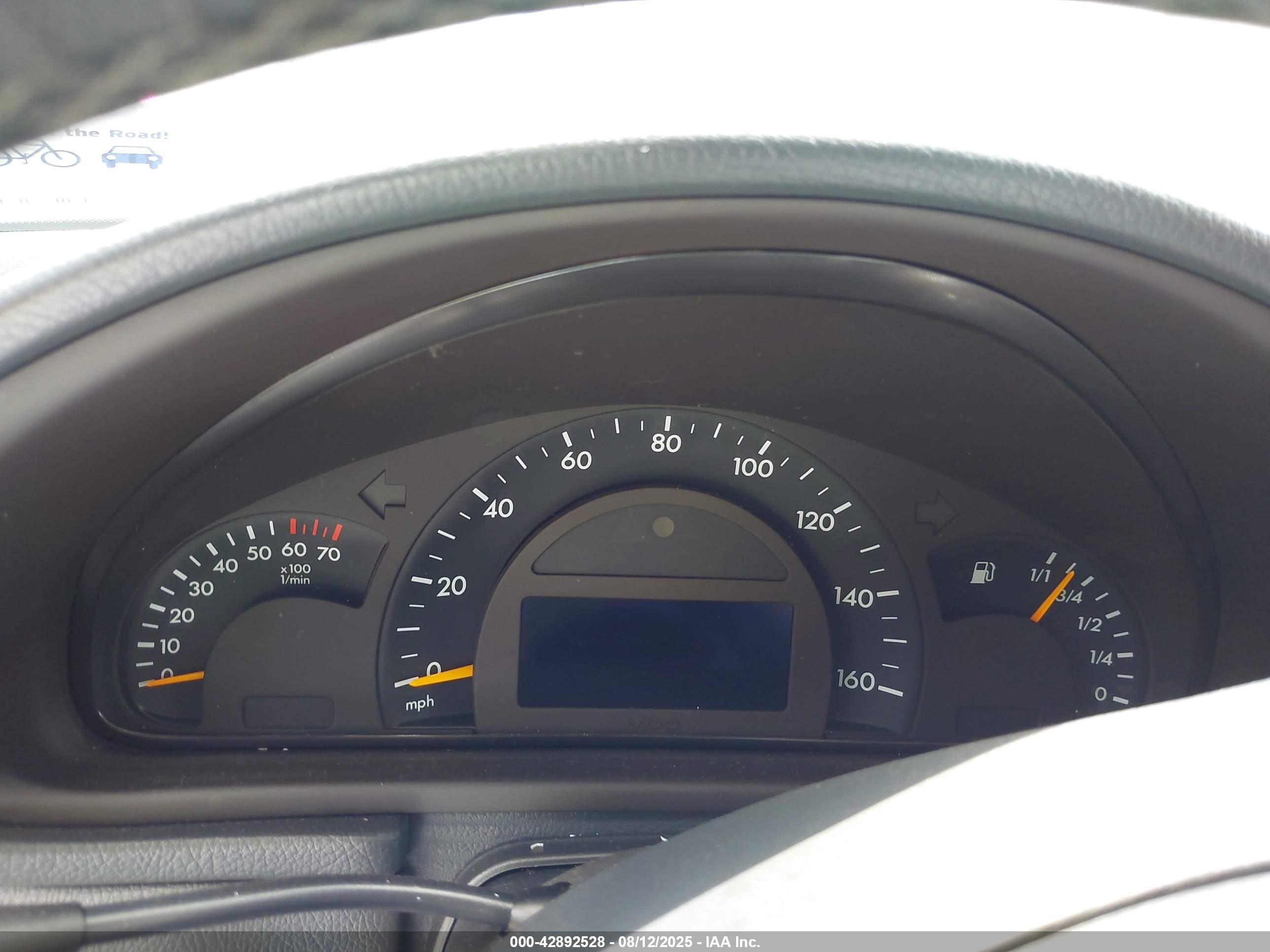 2003 Mercedes-benz C 240   Серебряный vin: WDBRF81J13F404291