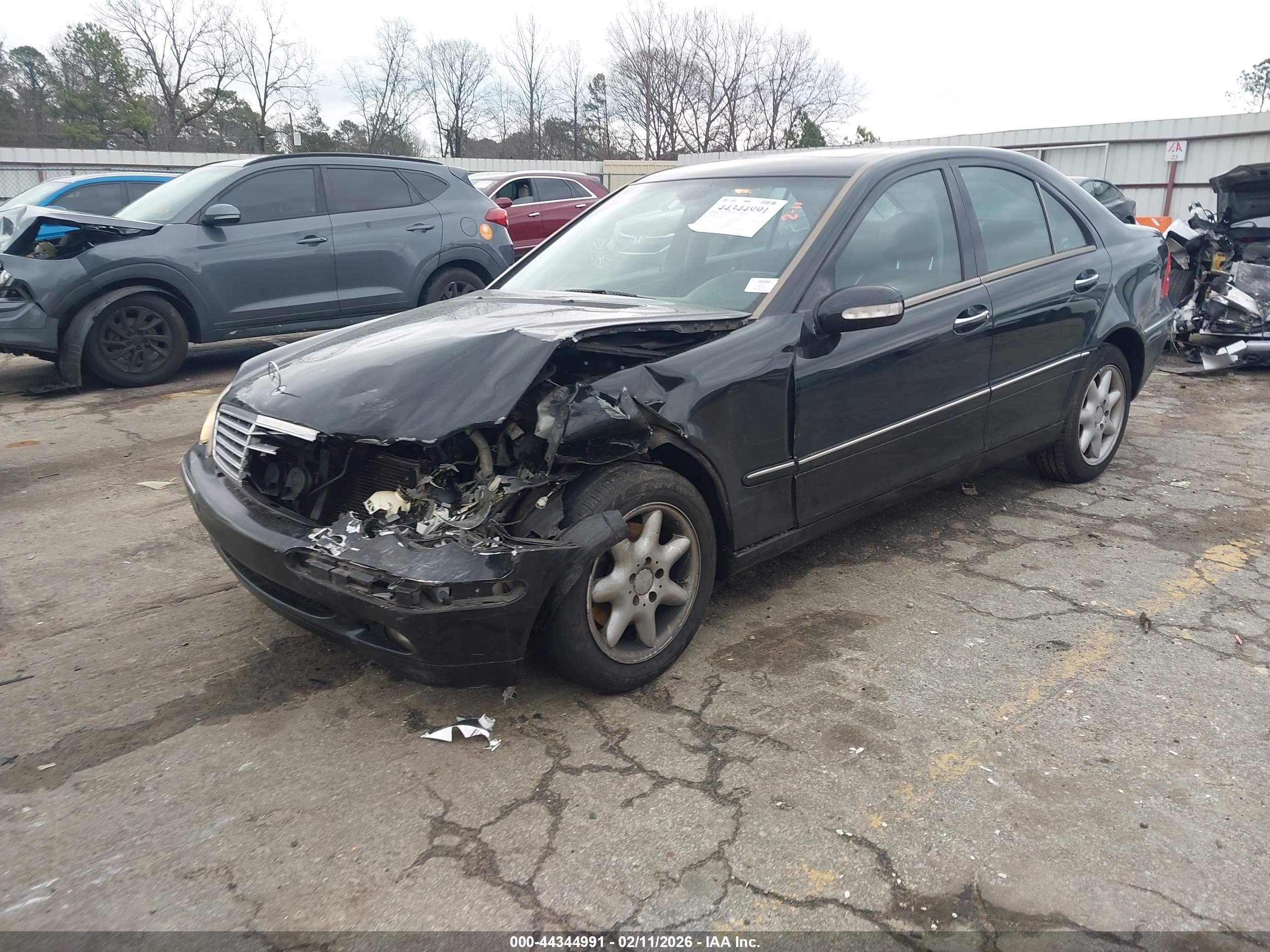 2003 Mercedes-benz C 240   Черный vin: WDBRF81J13F427652