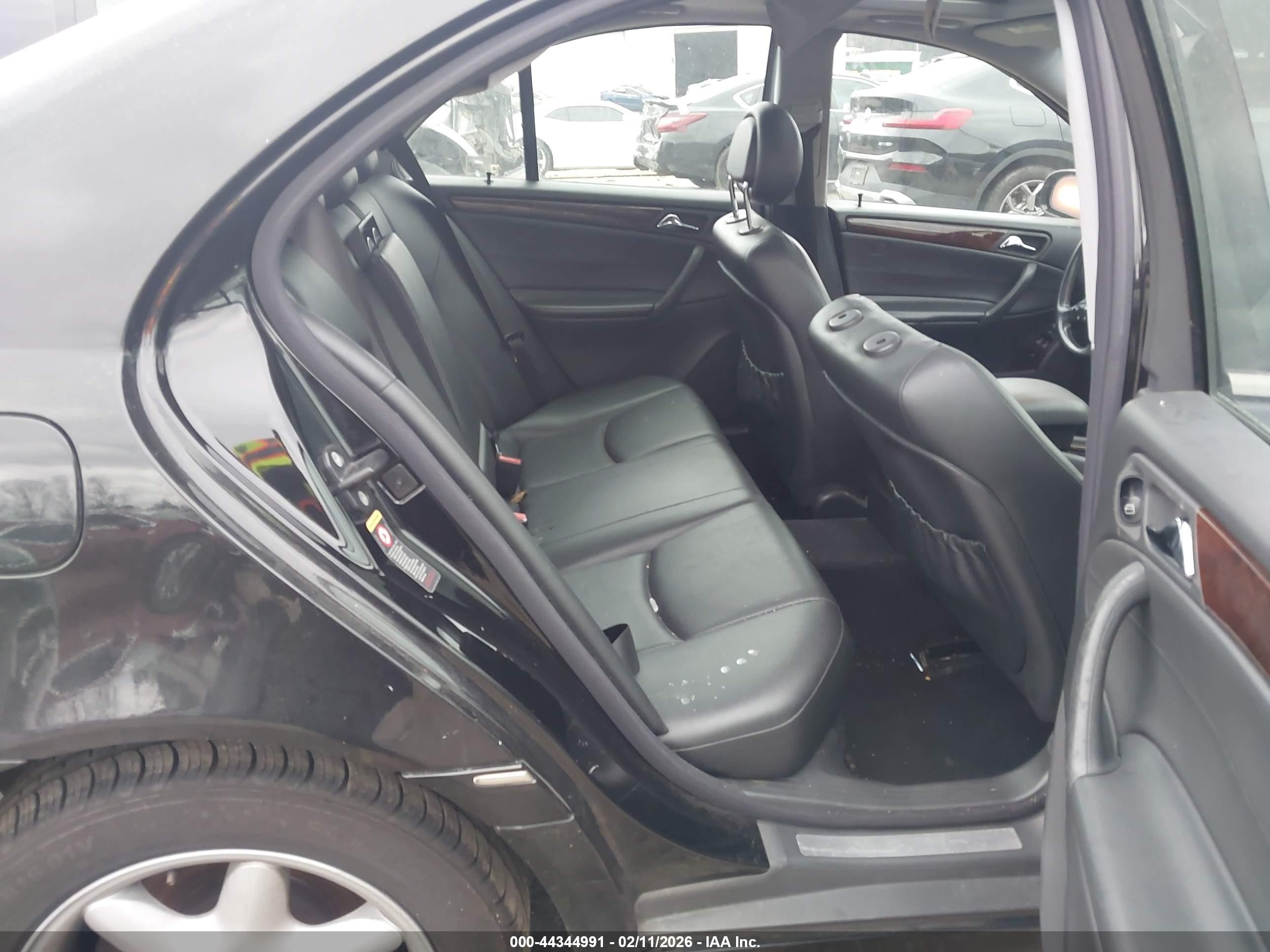 2003 Mercedes-benz C 240   Черный vin: WDBRF81J13F427652