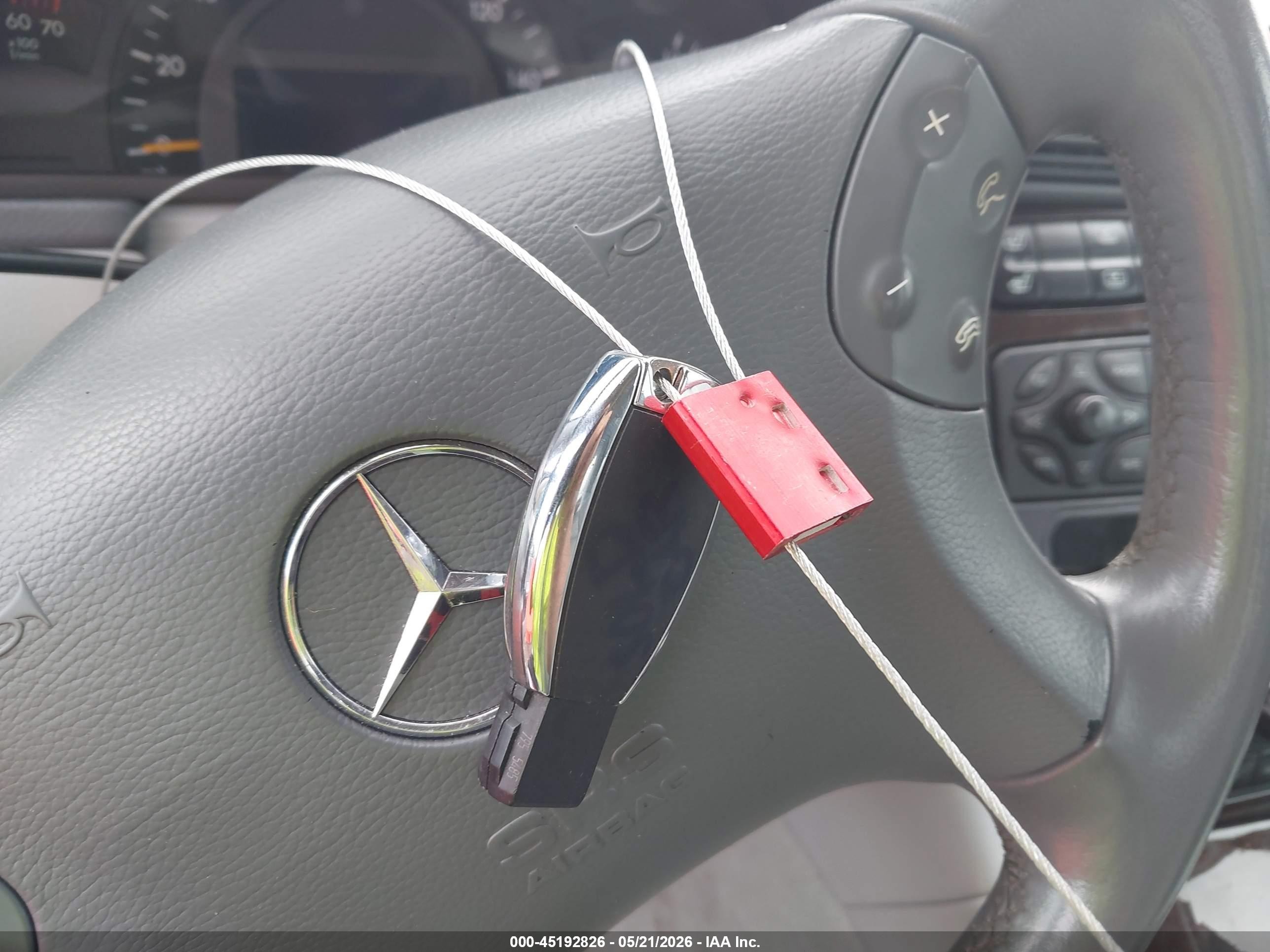 2003 Mercedes-benz C 240   Серебряный vin: WDBRF81J13F432057