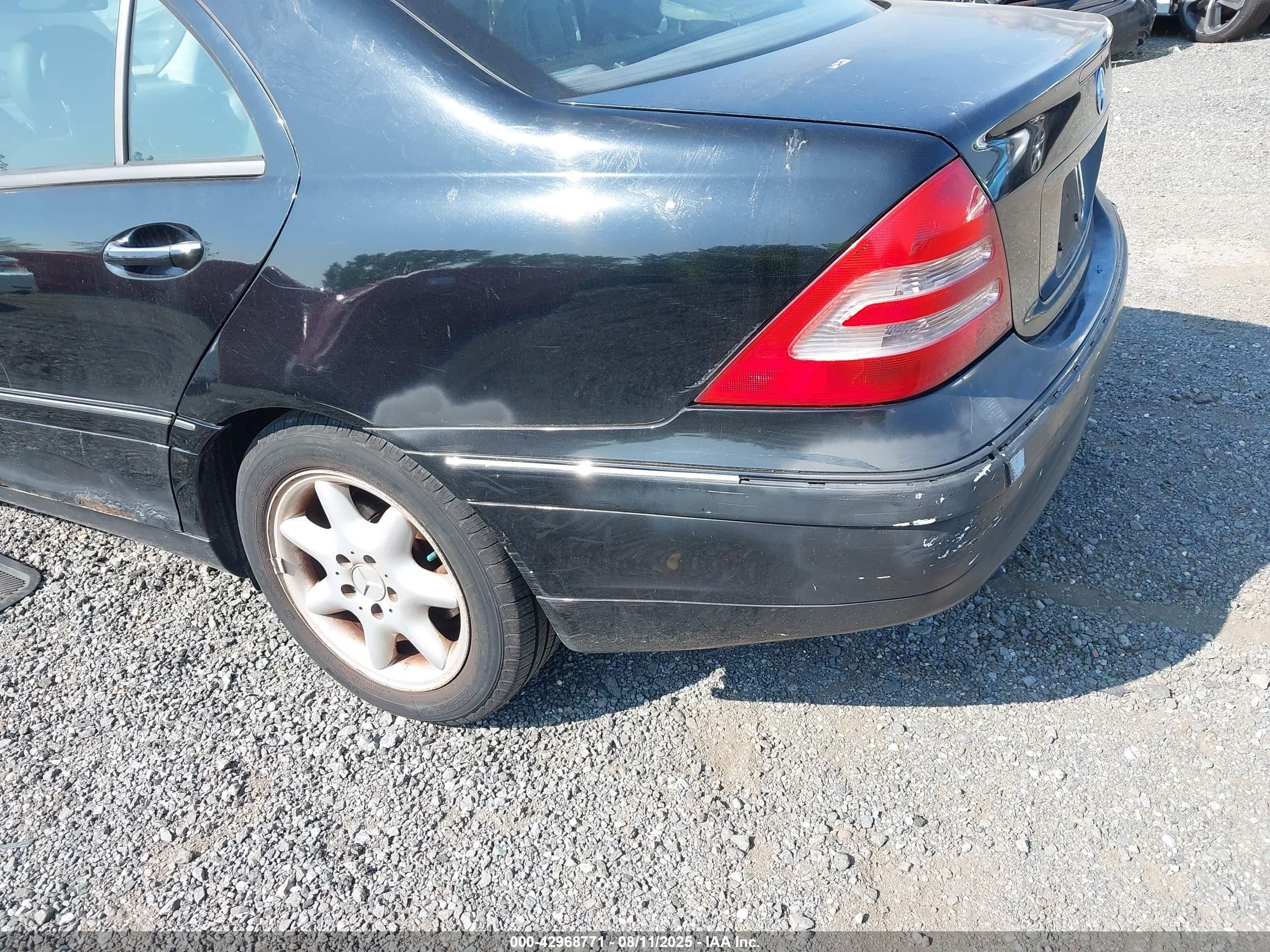 2004 Mercedes-benz C 240 4matic Черный vin: WDBRF81J14F446977
