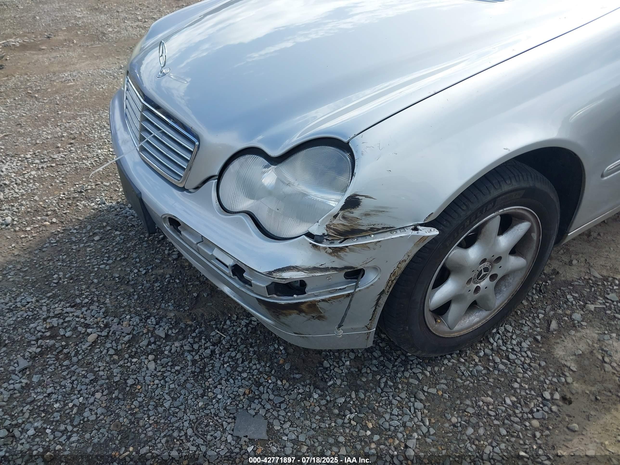 2004 Mercedes-benz C 240 4matic Black vin: WDBRF81J14F543189