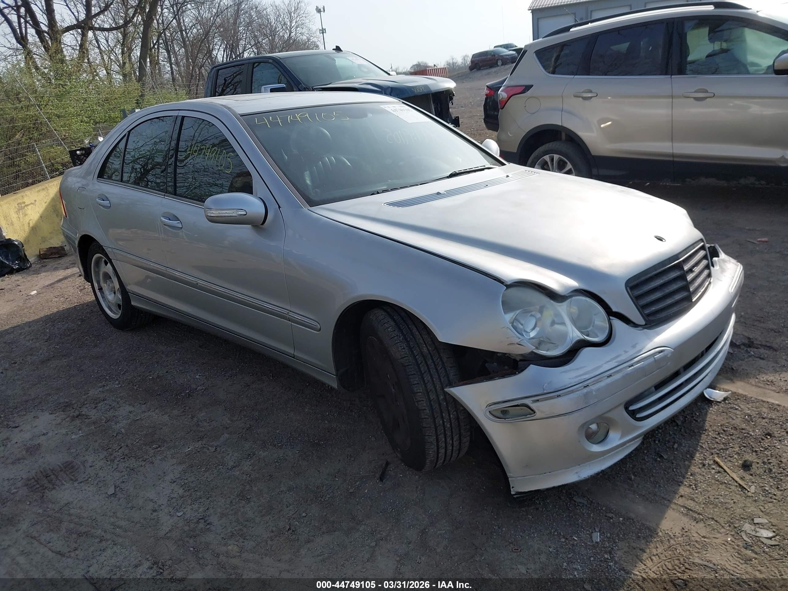 2005 Mercedes-benz C 240 Luxury 4matic Серебряный vin: WDBRF81J15F586187