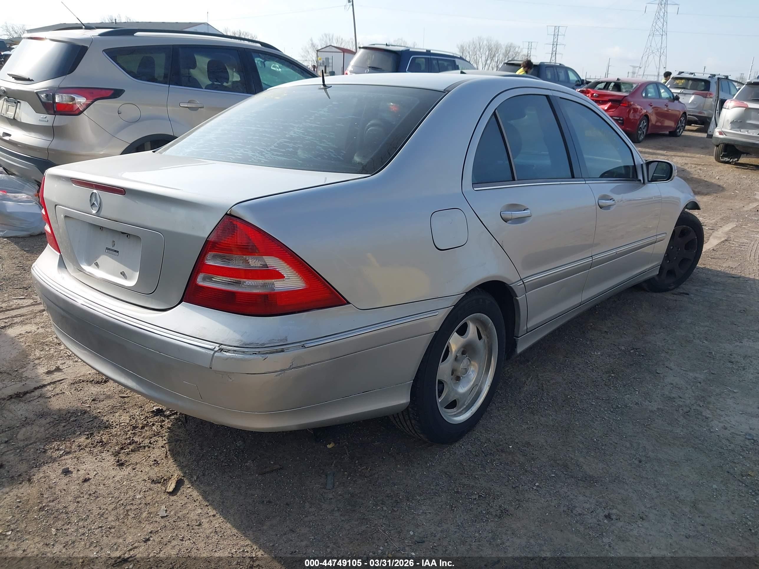 2005 Mercedes-benz C 240 Luxury 4matic Серебряный vin: WDBRF81J15F586187