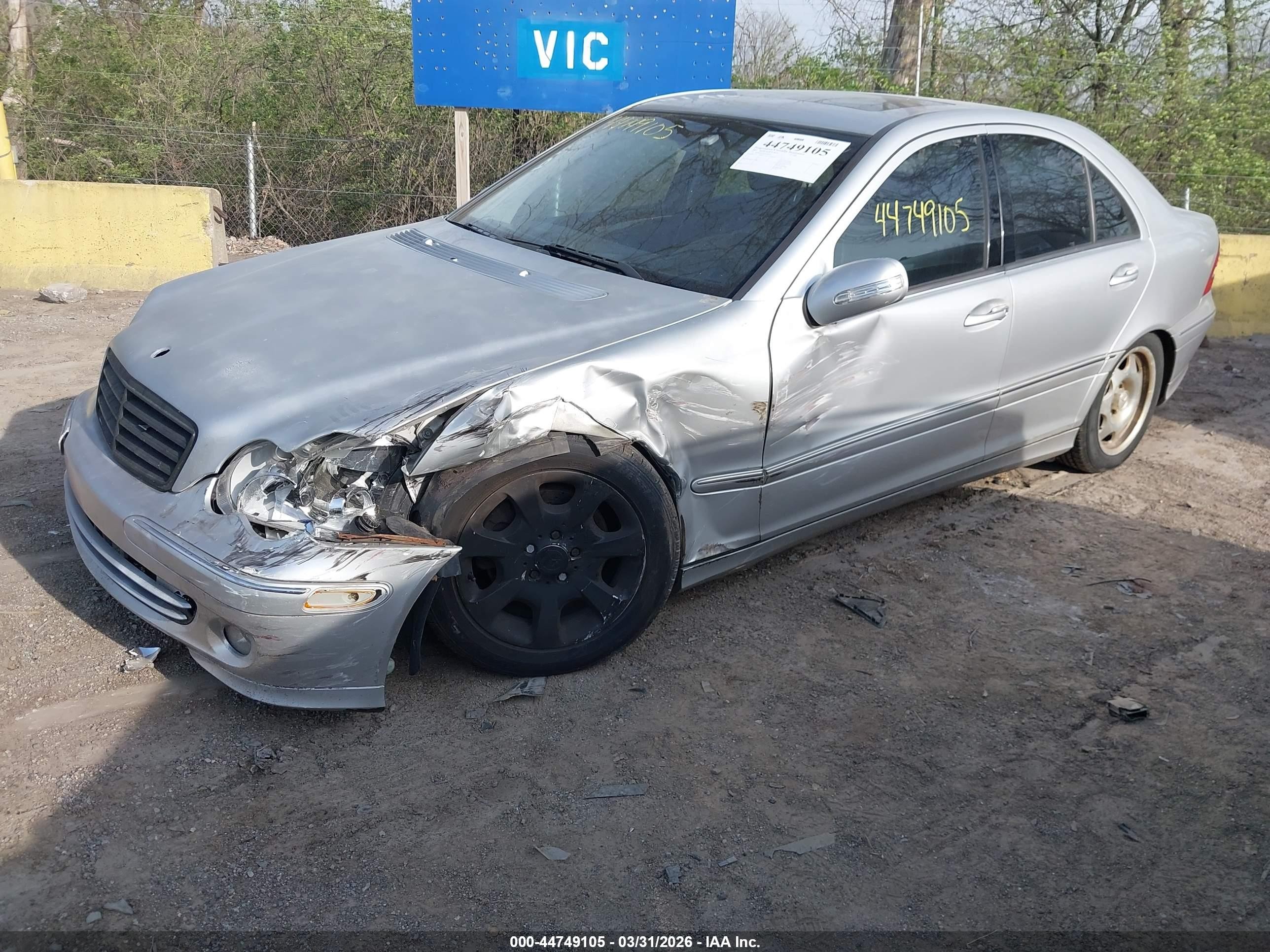 2005 Mercedes-benz C 240 Luxury 4matic Серебряный vin: WDBRF81J15F586187