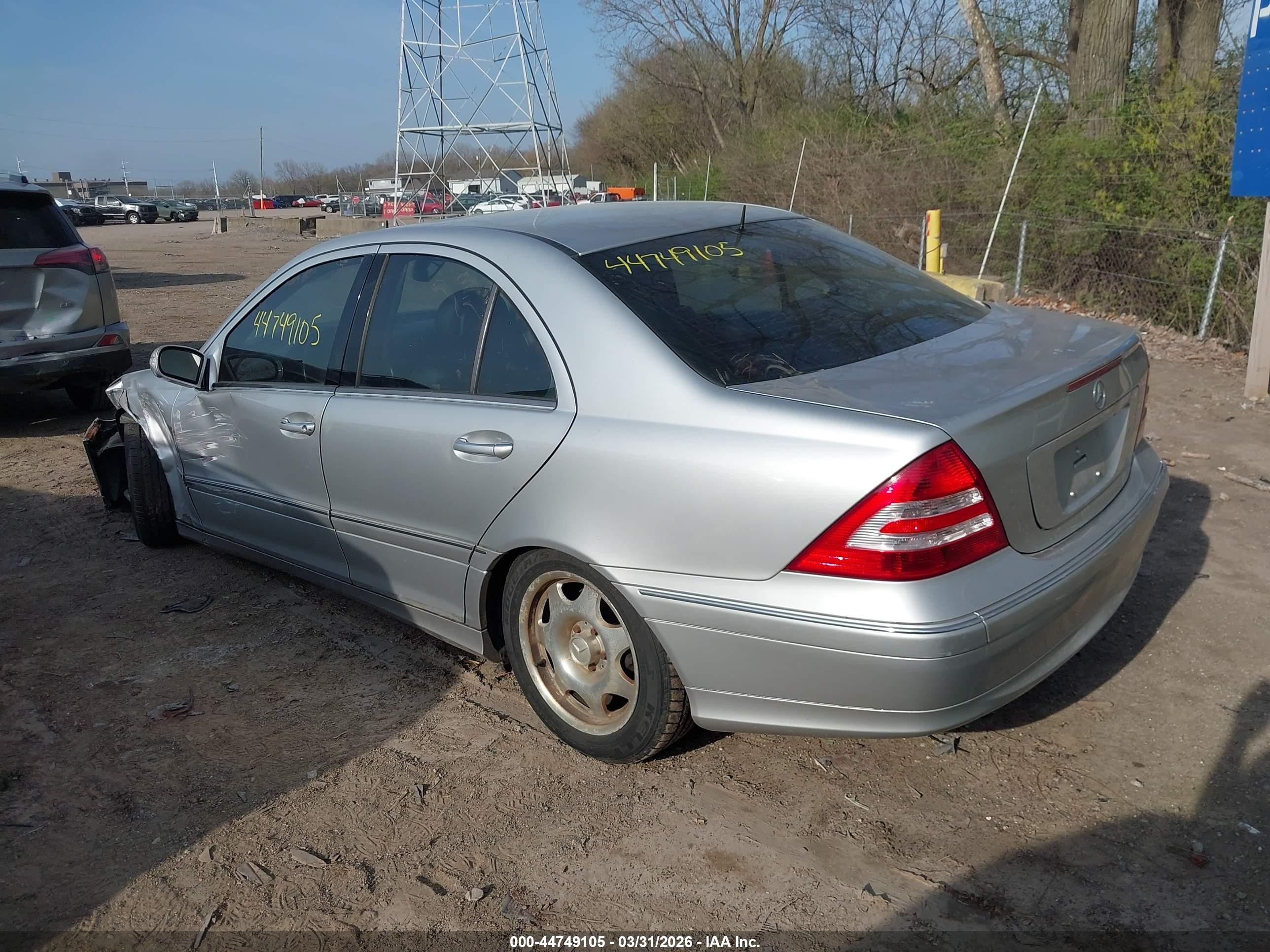2005 Mercedes-benz C 240 Luxury 4matic Серебряный vin: WDBRF81J15F586187