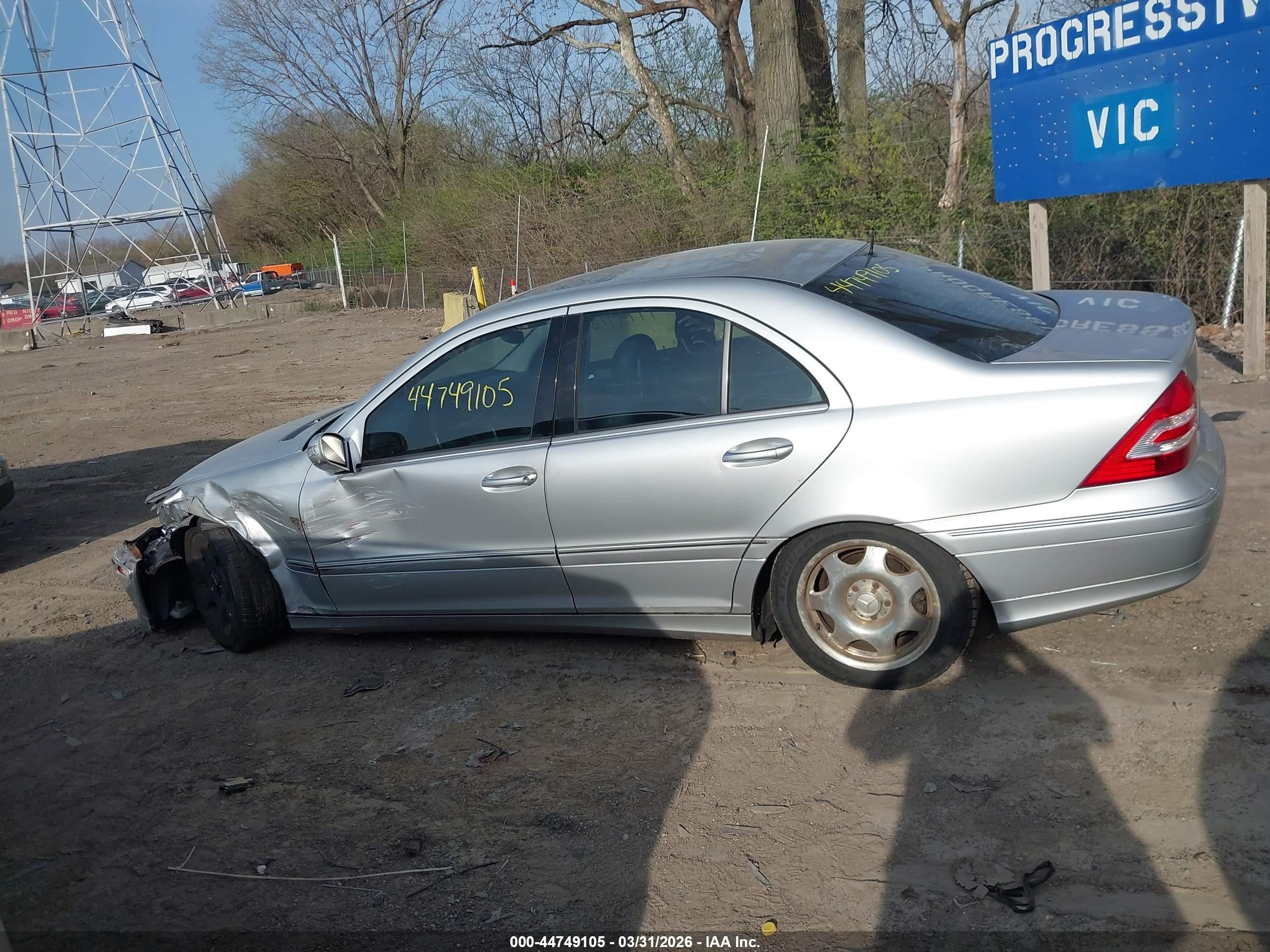 2005 Mercedes-benz C 240 Luxury 4matic Серебряный vin: WDBRF81J15F586187
