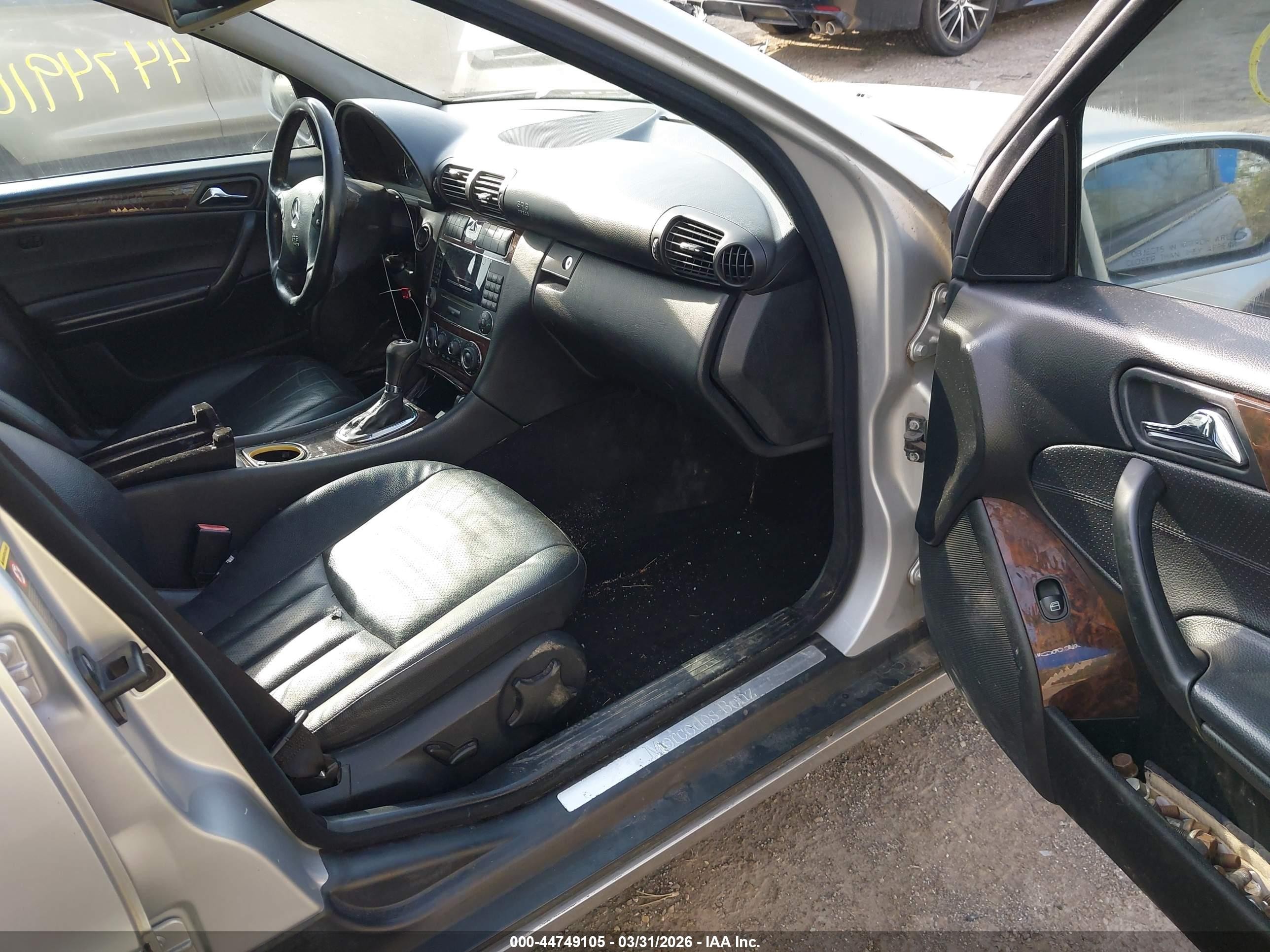 2005 Mercedes-benz C 240 Luxury 4matic Серебряный vin: WDBRF81J15F586187