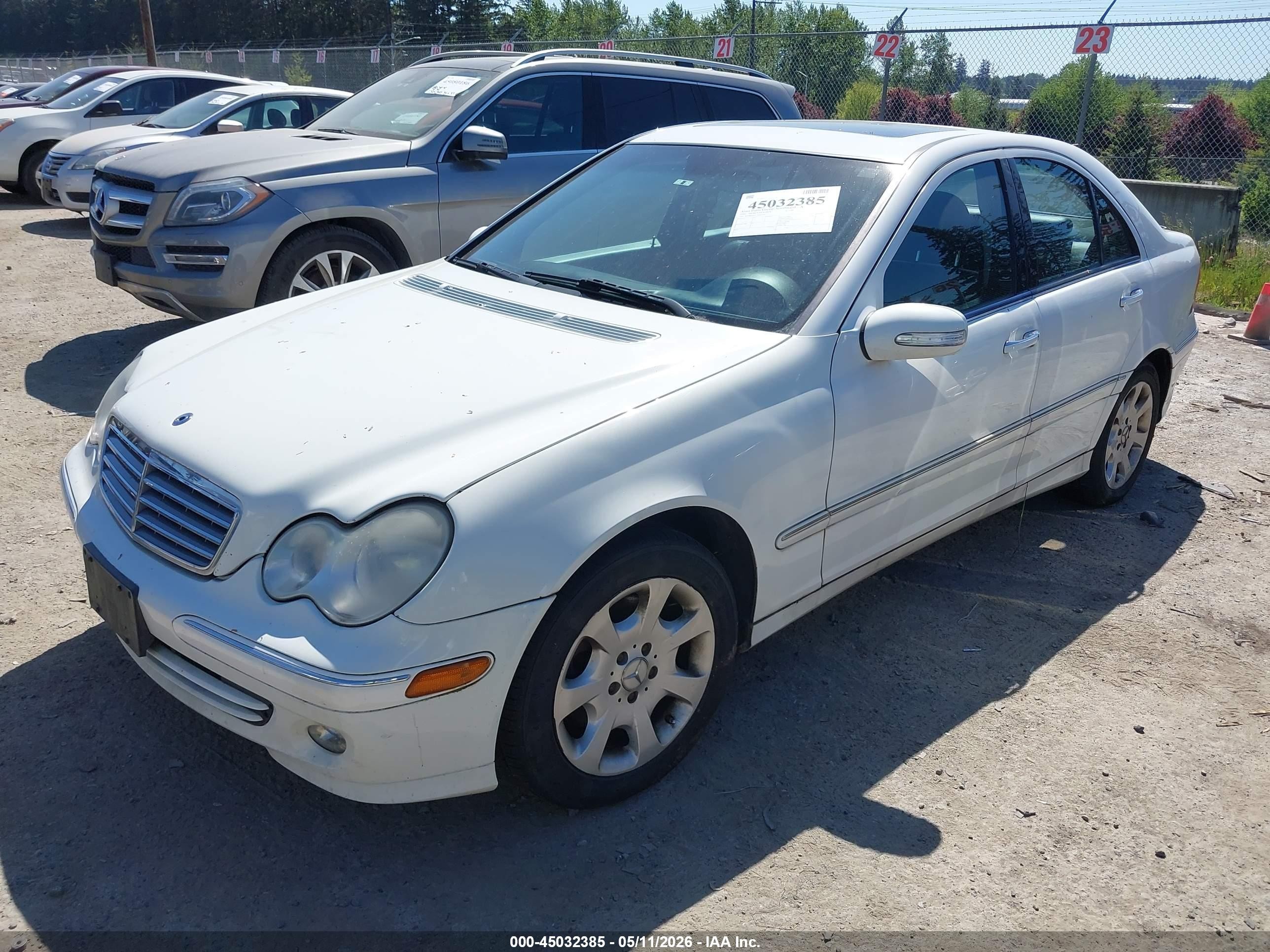 2005 Mercedes-benz C 240 Luxury 4matic Белый vin: WDBRF81J15F666394