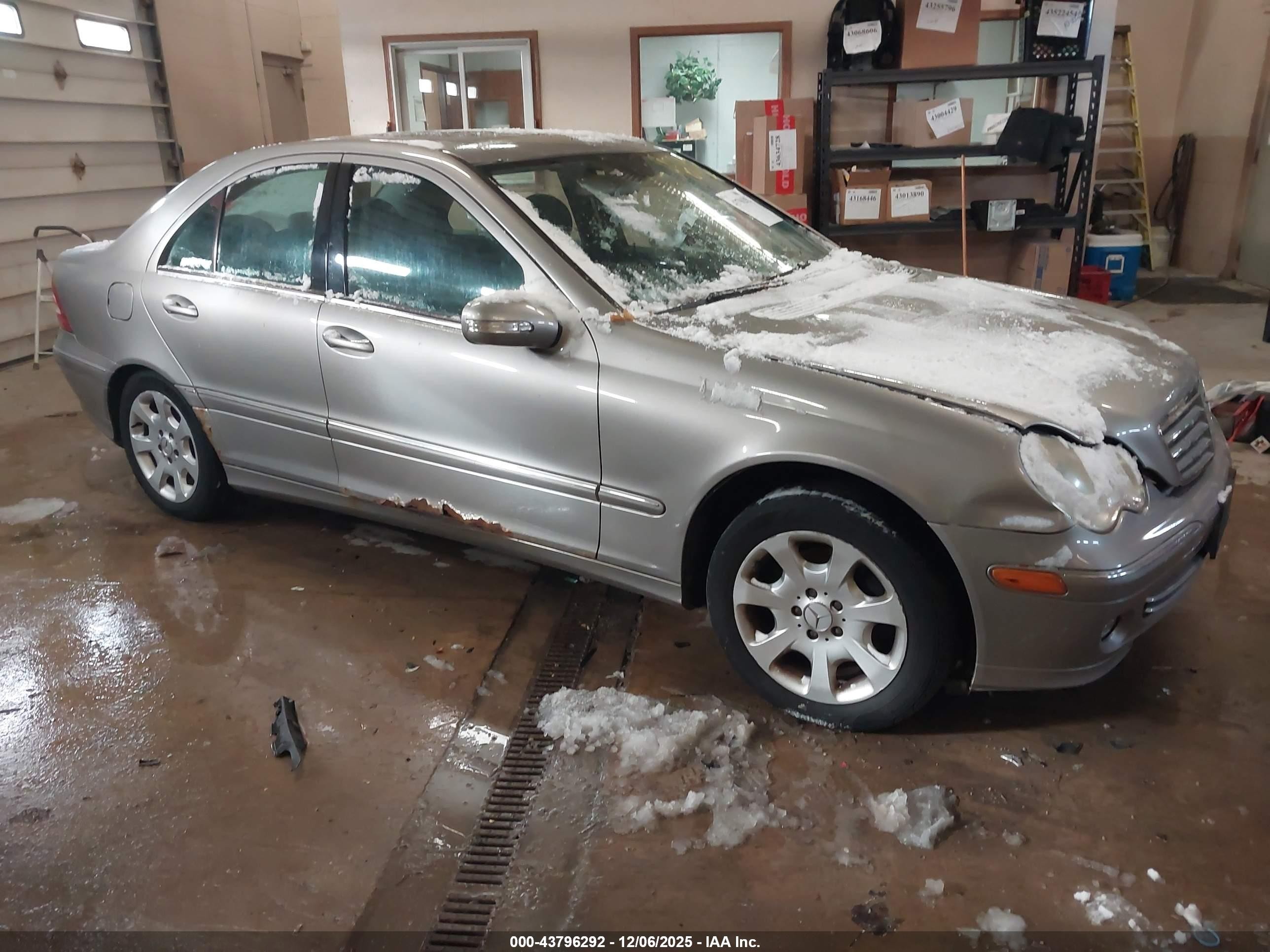 2005 Mercedes-benz C 240 Luxury 4matic Gray vin: WDBRF81J15F700074