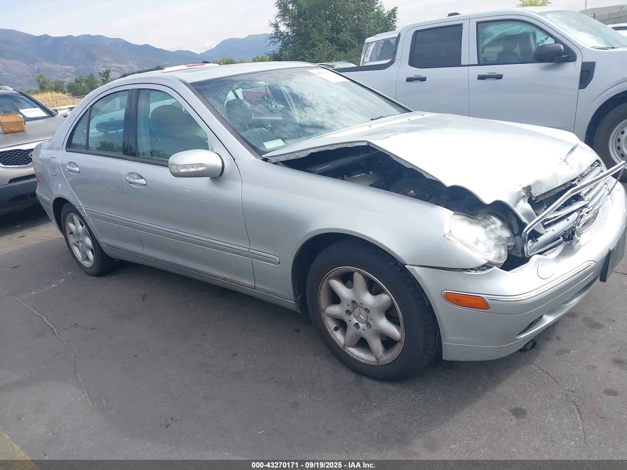 2003 Mercedes-benz C 240   Silver vin: WDBRF81J23F364044