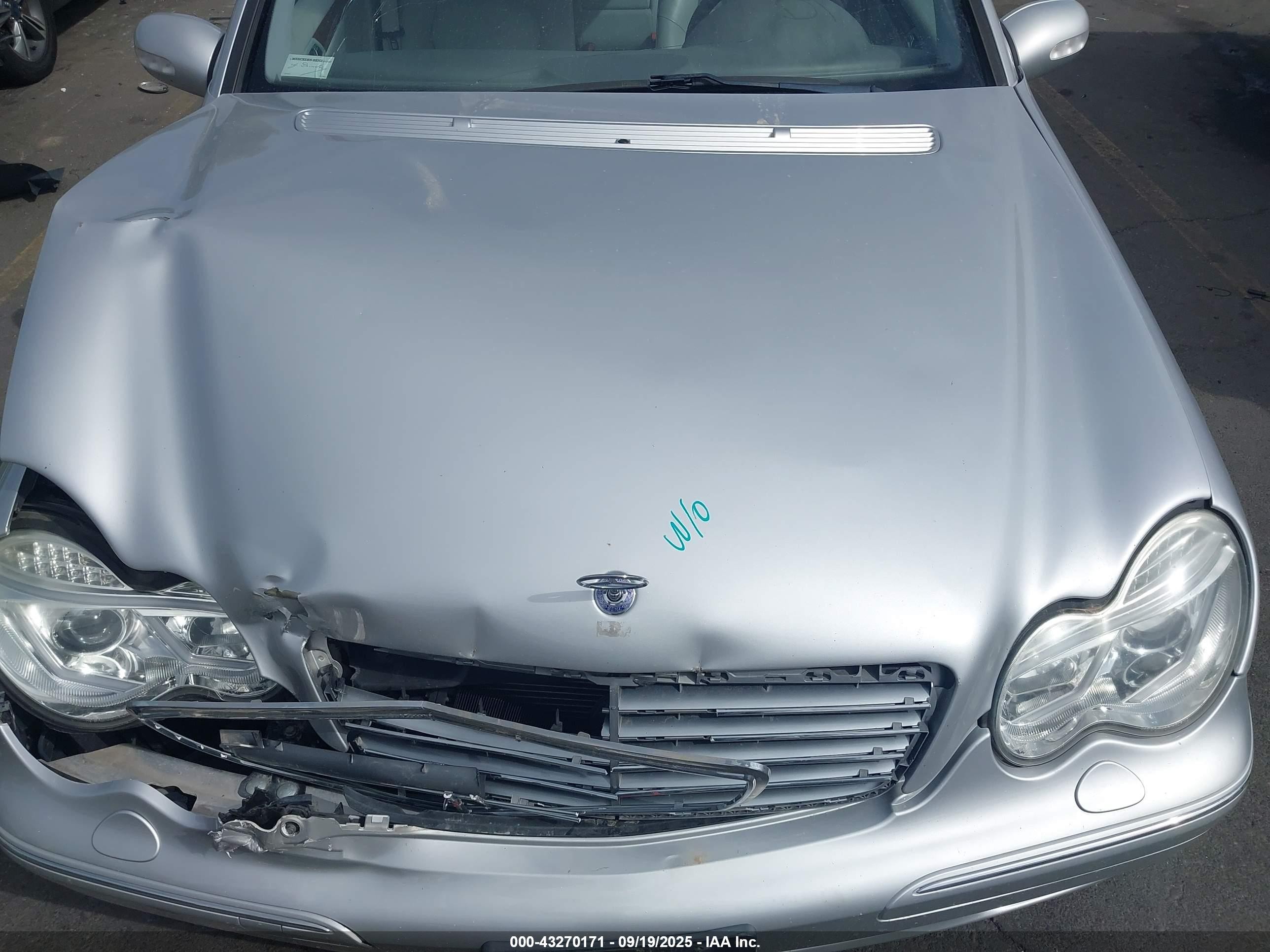 2003 Mercedes-benz C 240   Silver vin: WDBRF81J23F364044