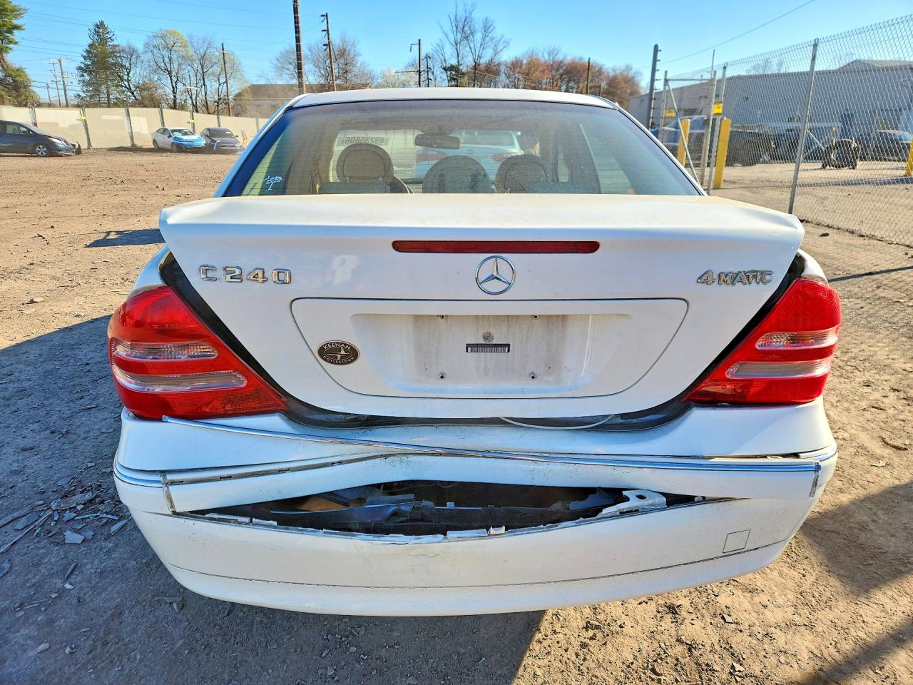 2004 Mercedes Benz C 240 4matic Белый vin: WDBRF81J24F473377