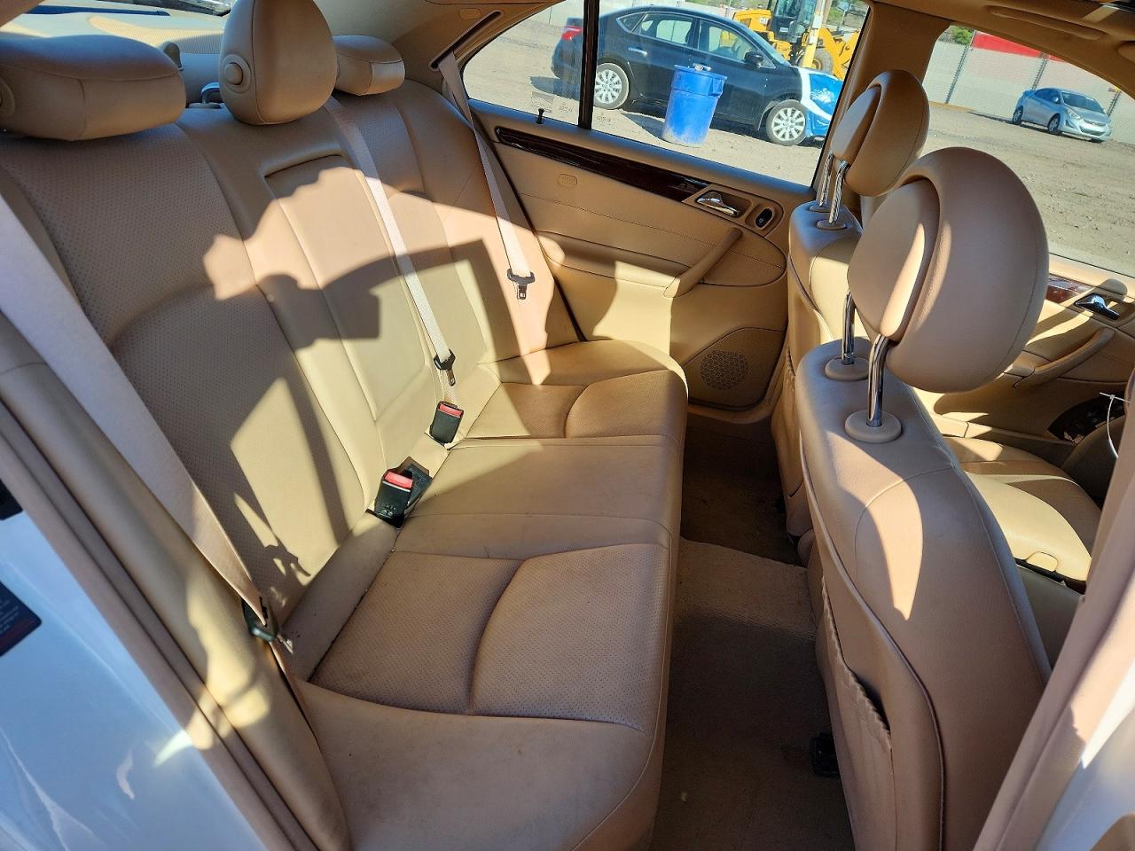 2004 Mercedes Benz C 240 4matic Белый vin: WDBRF81J24F473377