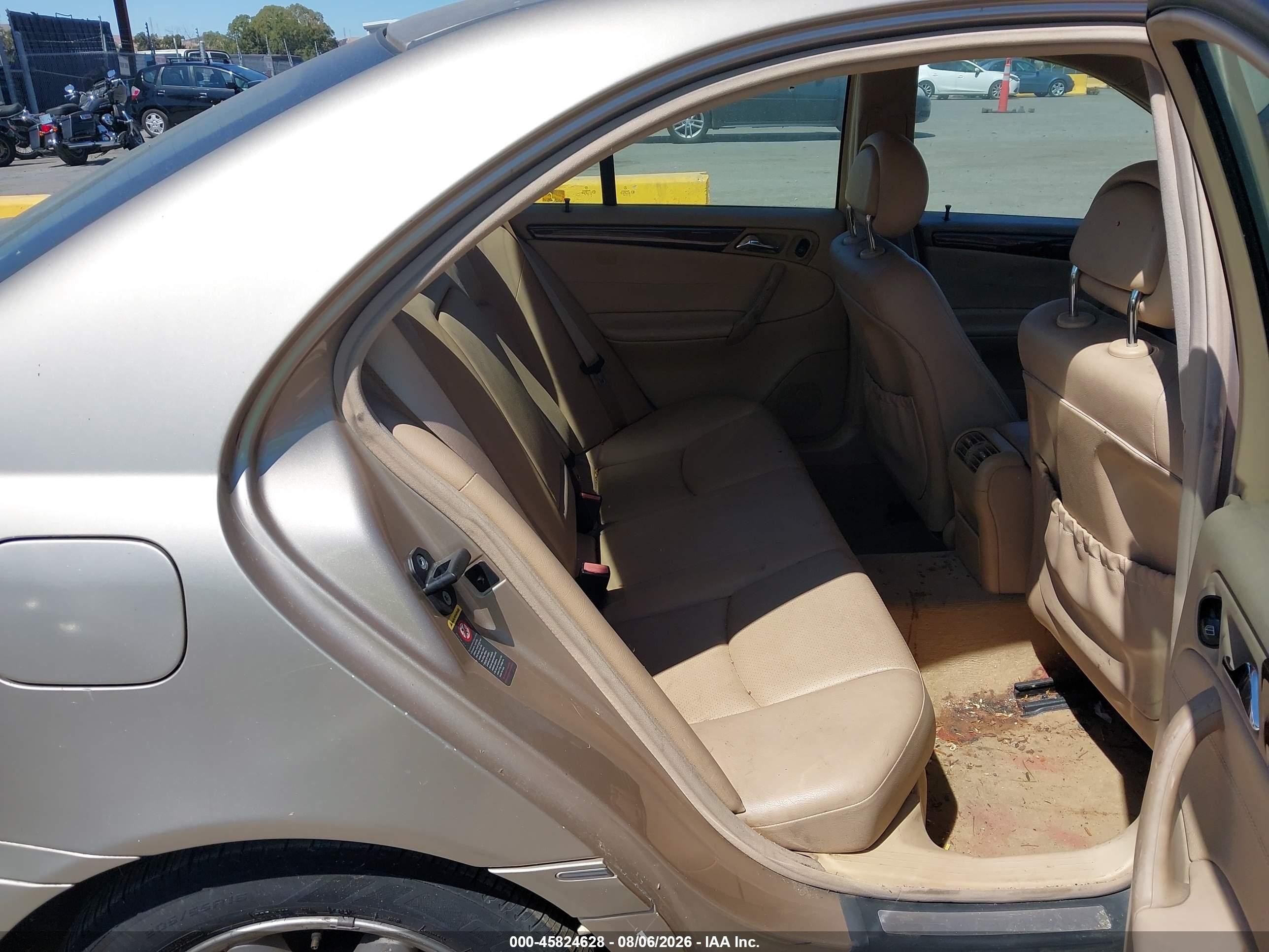 2003 Mercedes-benz C 240 Beige vin: WDBRF81J33F383542