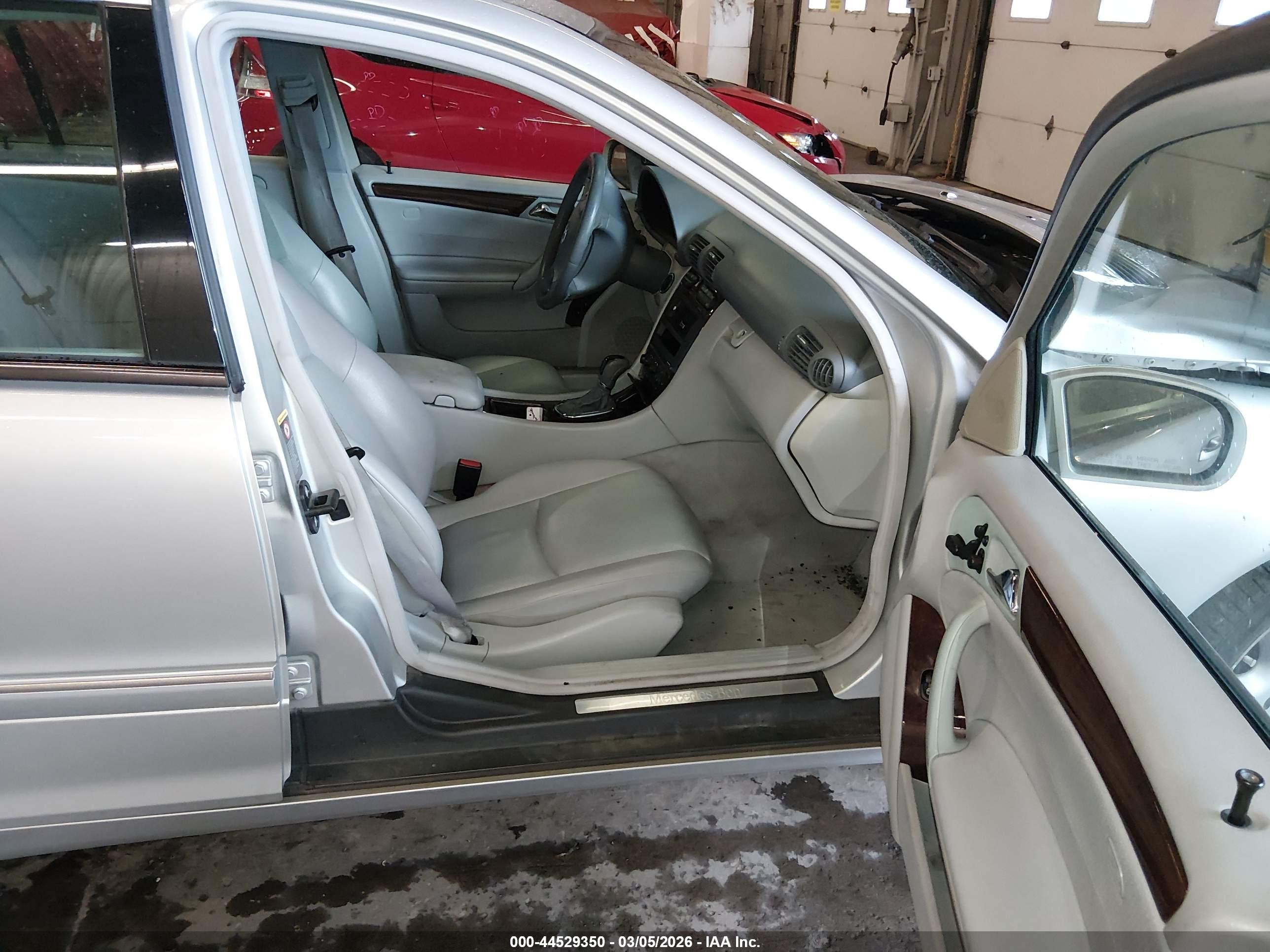2004 Mercedes-benz C 240 4matic Silver vin: WDBRF81J34F460296