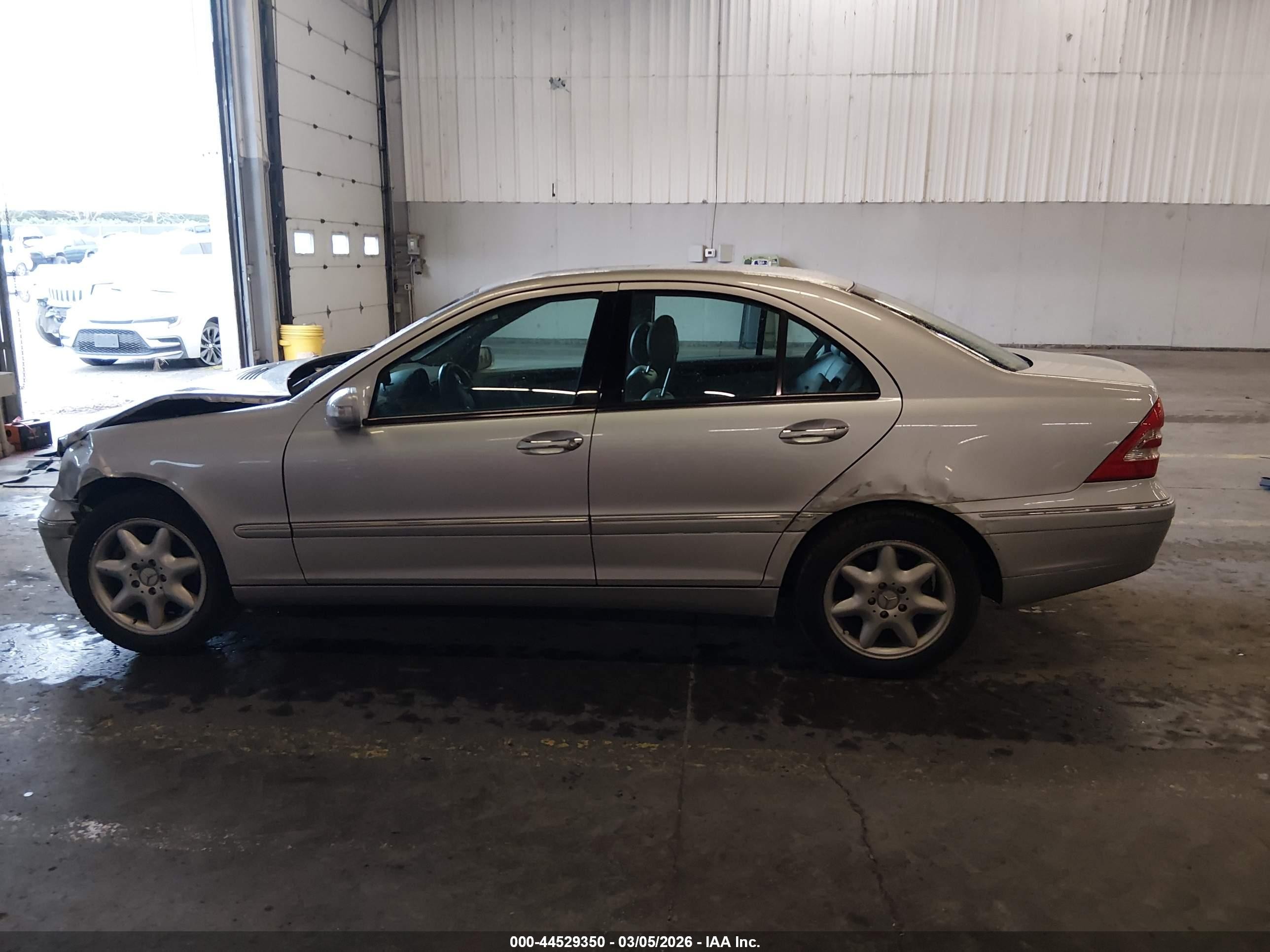 2004 Mercedes-benz C 240 4matic Silver vin: WDBRF81J34F460296