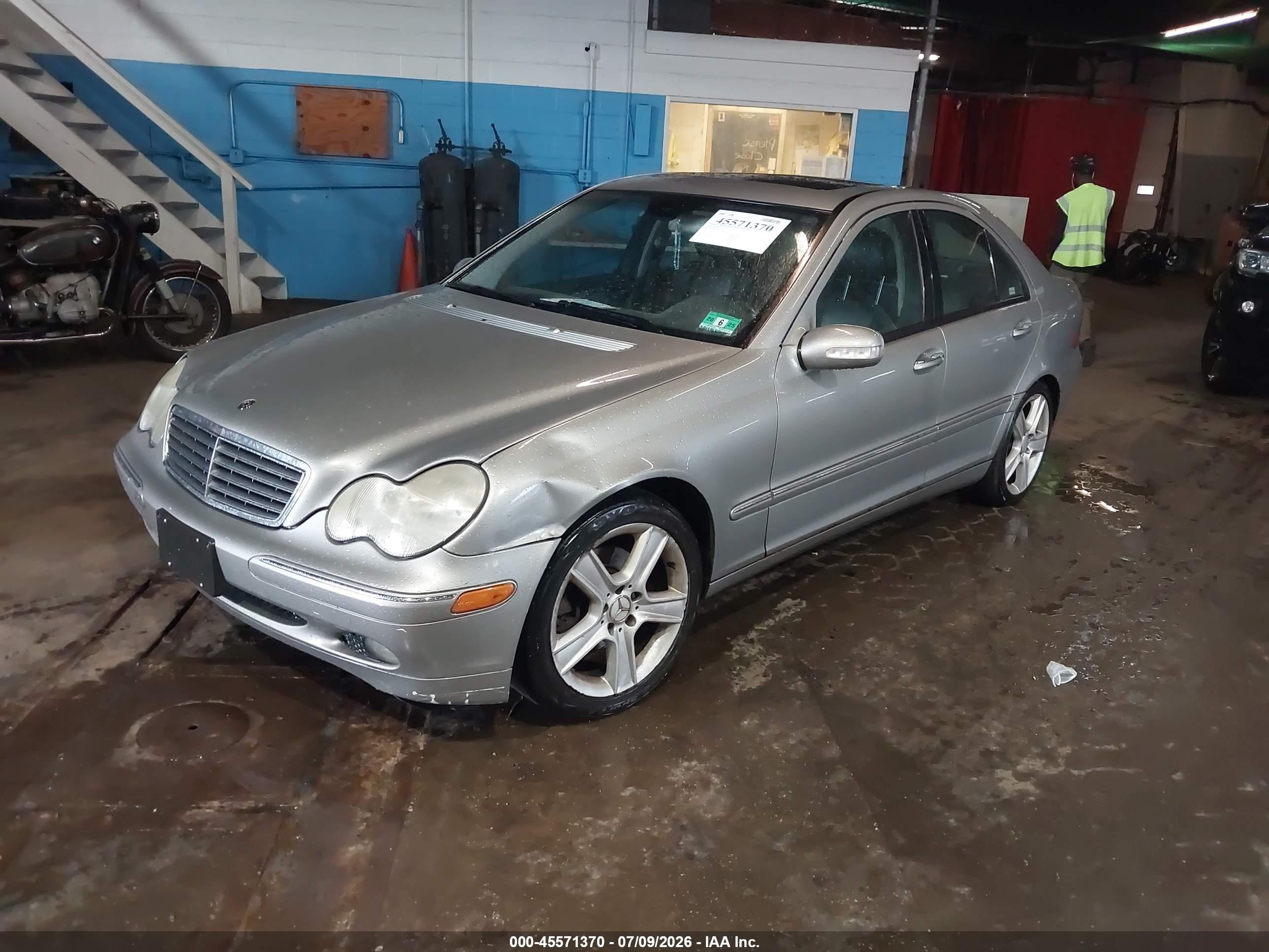2004 Mercedes-benz C 240 4matic Silver vin: WDBRF81J34F539306