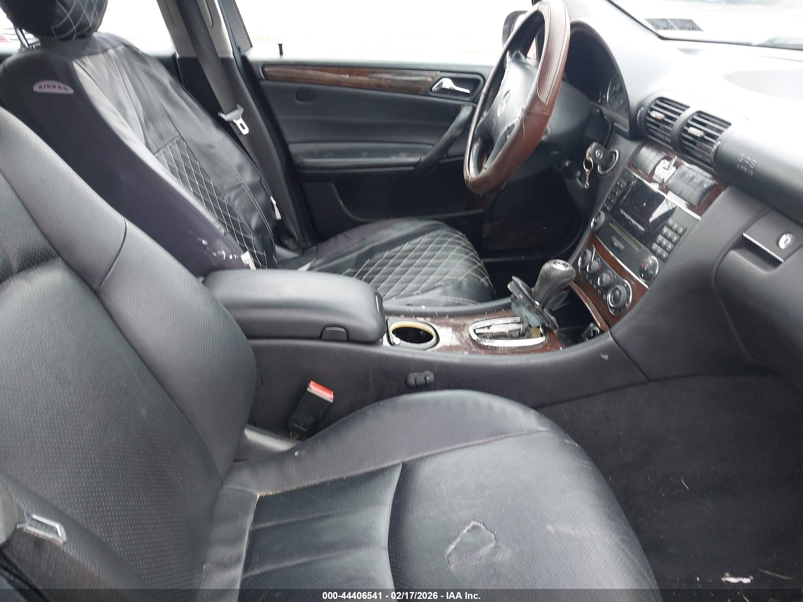 2005 Mercedes-benz C 240 Luxury 4matic Black vin: WDBRF81J35F577393