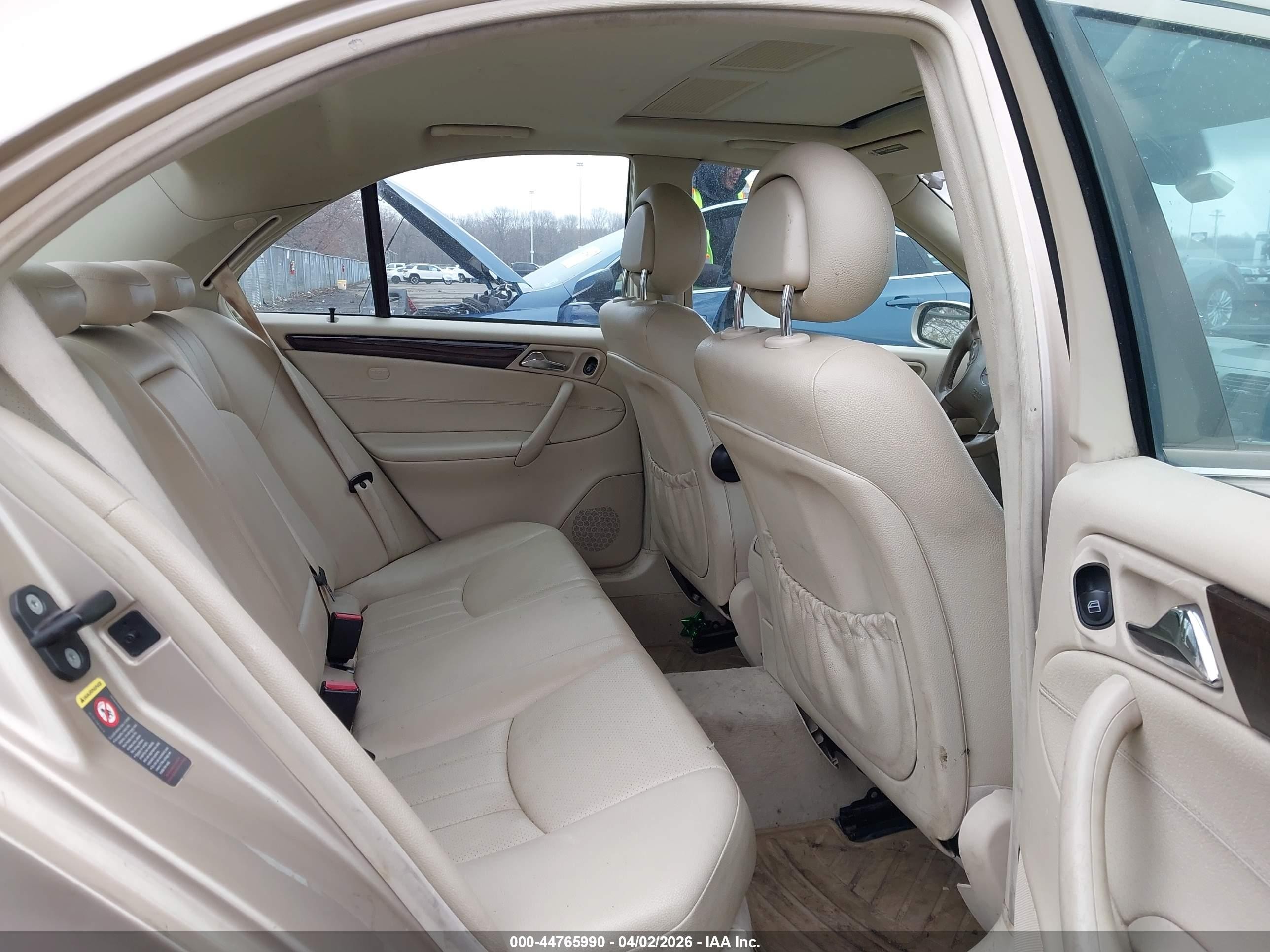 2005 Mercedes-benz C 240 Luxury 4matic Tan vin: WDBRF81J35F648950