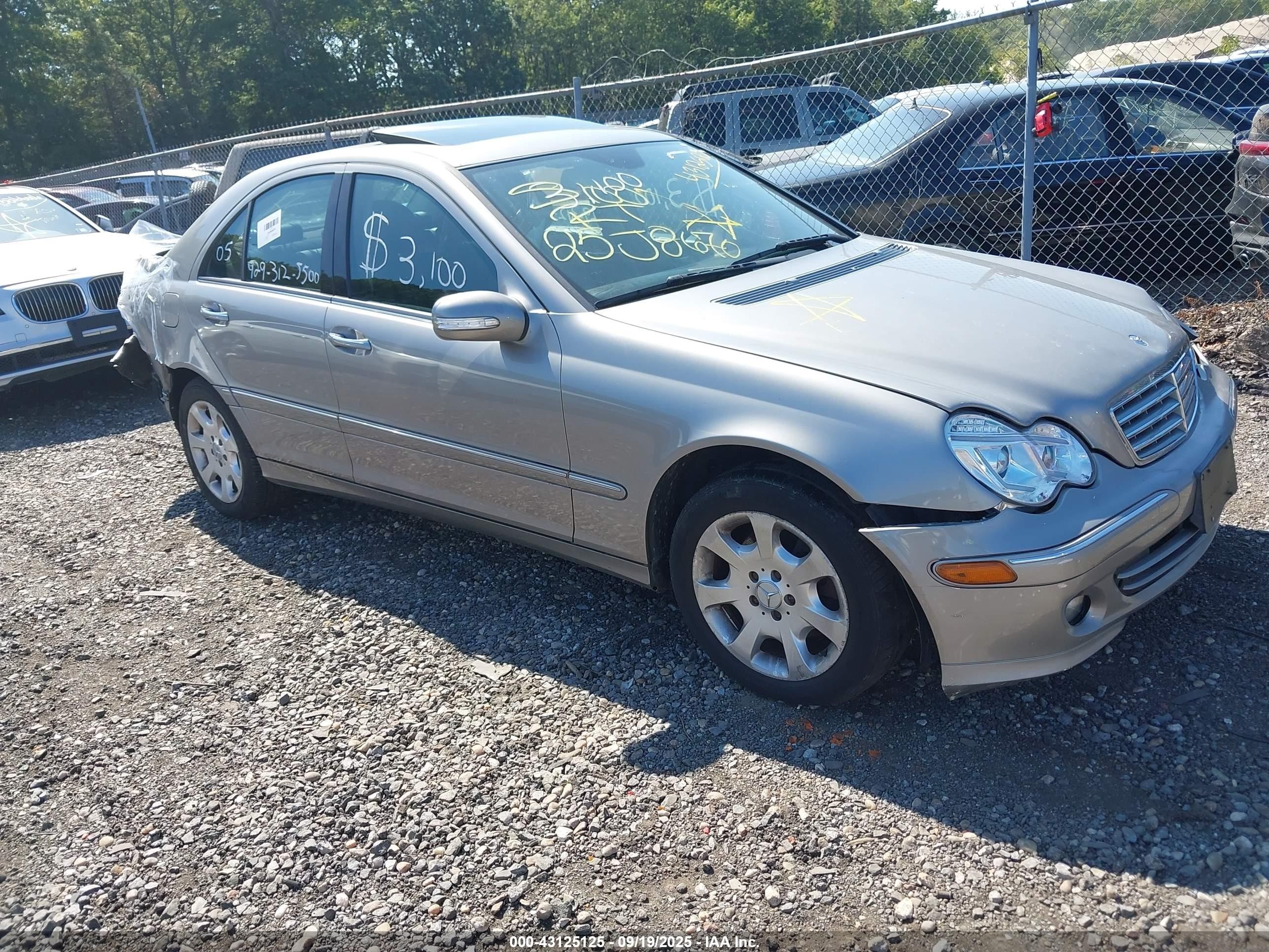 2005 Mercedes-benz C 240 Luxury 4matic Champagne vin: WDBRF81J35F682497