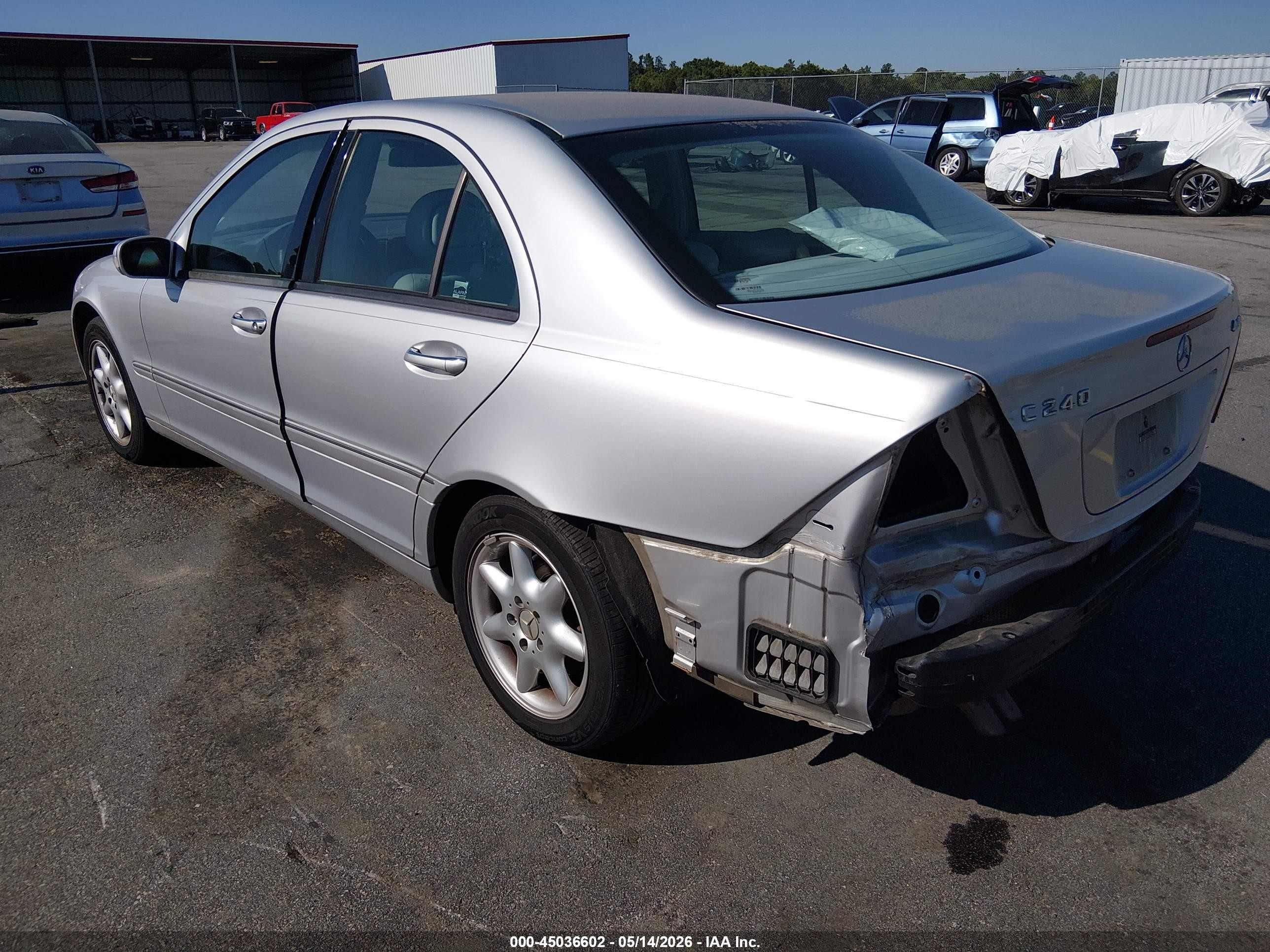 2003 Mercedes-benz C 240   Серебряный vin: WDBRF81J43F327139