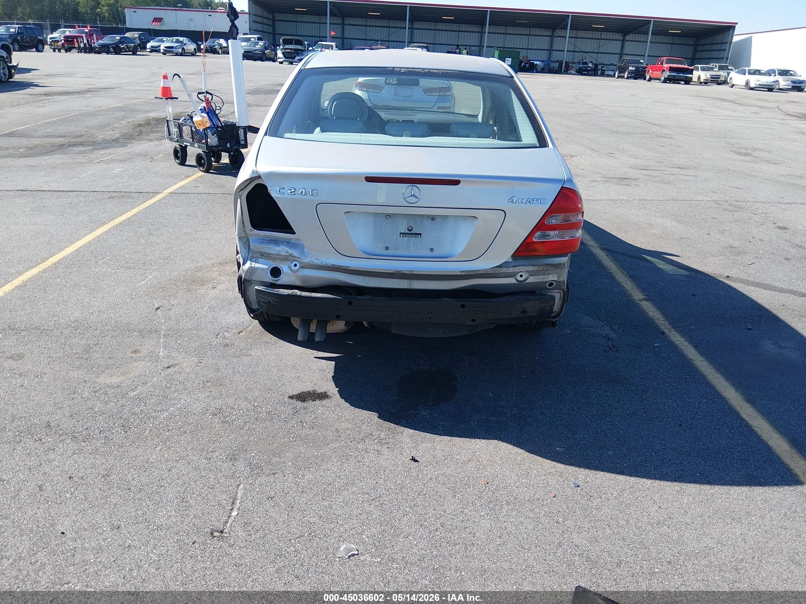 2003 Mercedes-benz C 240   Серебряный vin: WDBRF81J43F327139