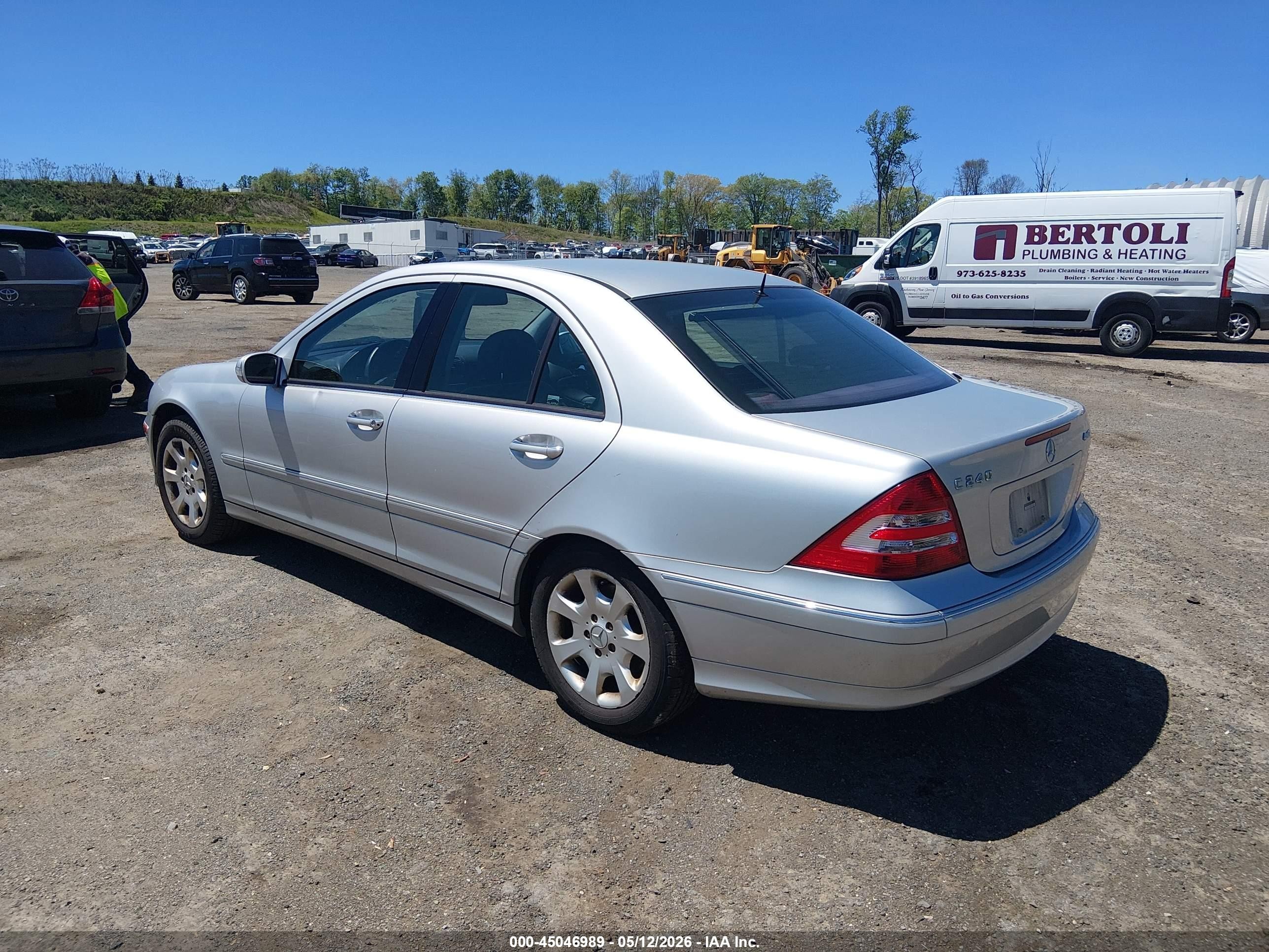 2005 Mercedes-benz C 240 Luxury 4matic Silver vin: WDBRF81J45F642896