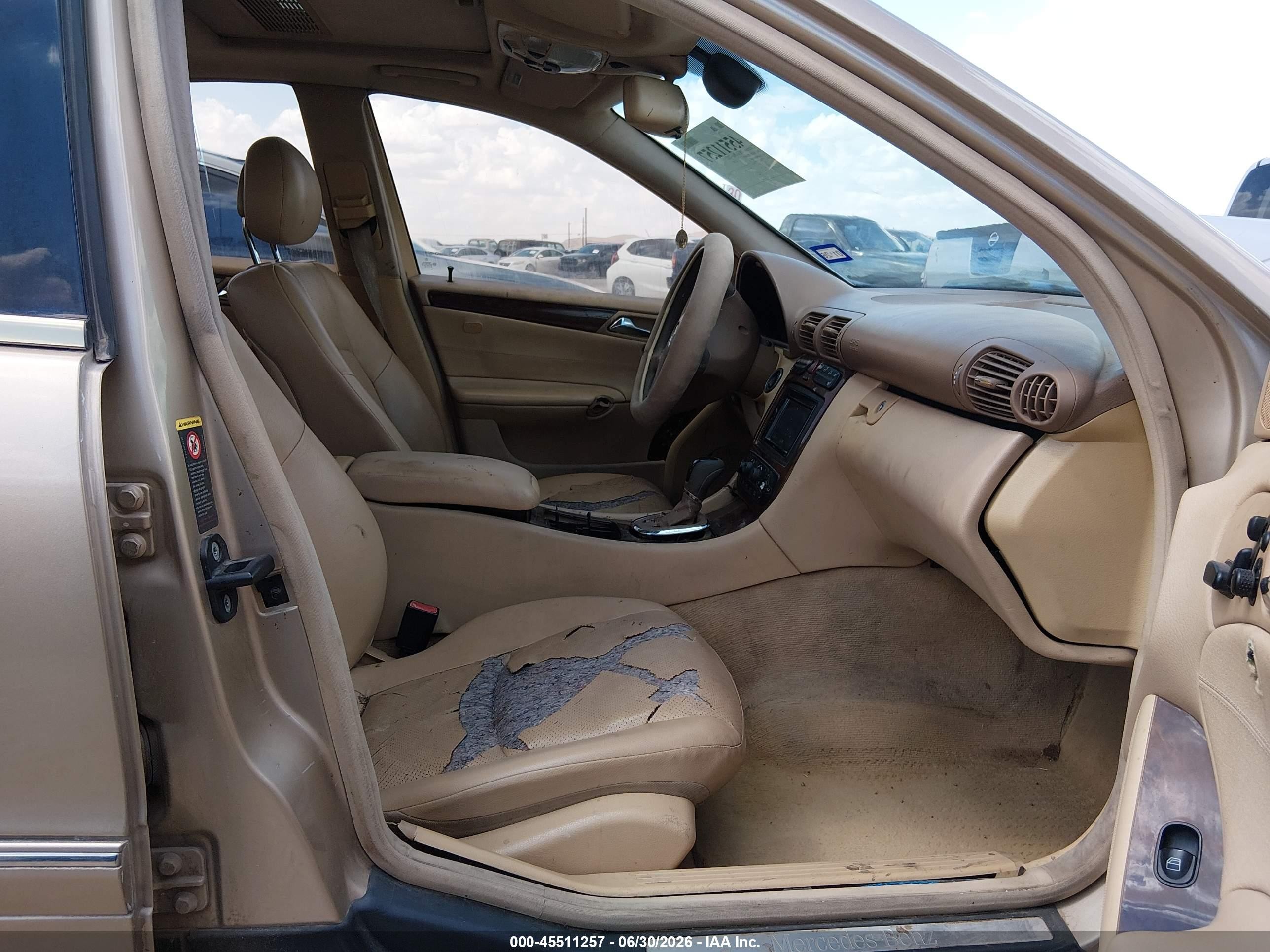 2003 Mercedes-benz C 240   Beige vin: WDBRF81J53F372655