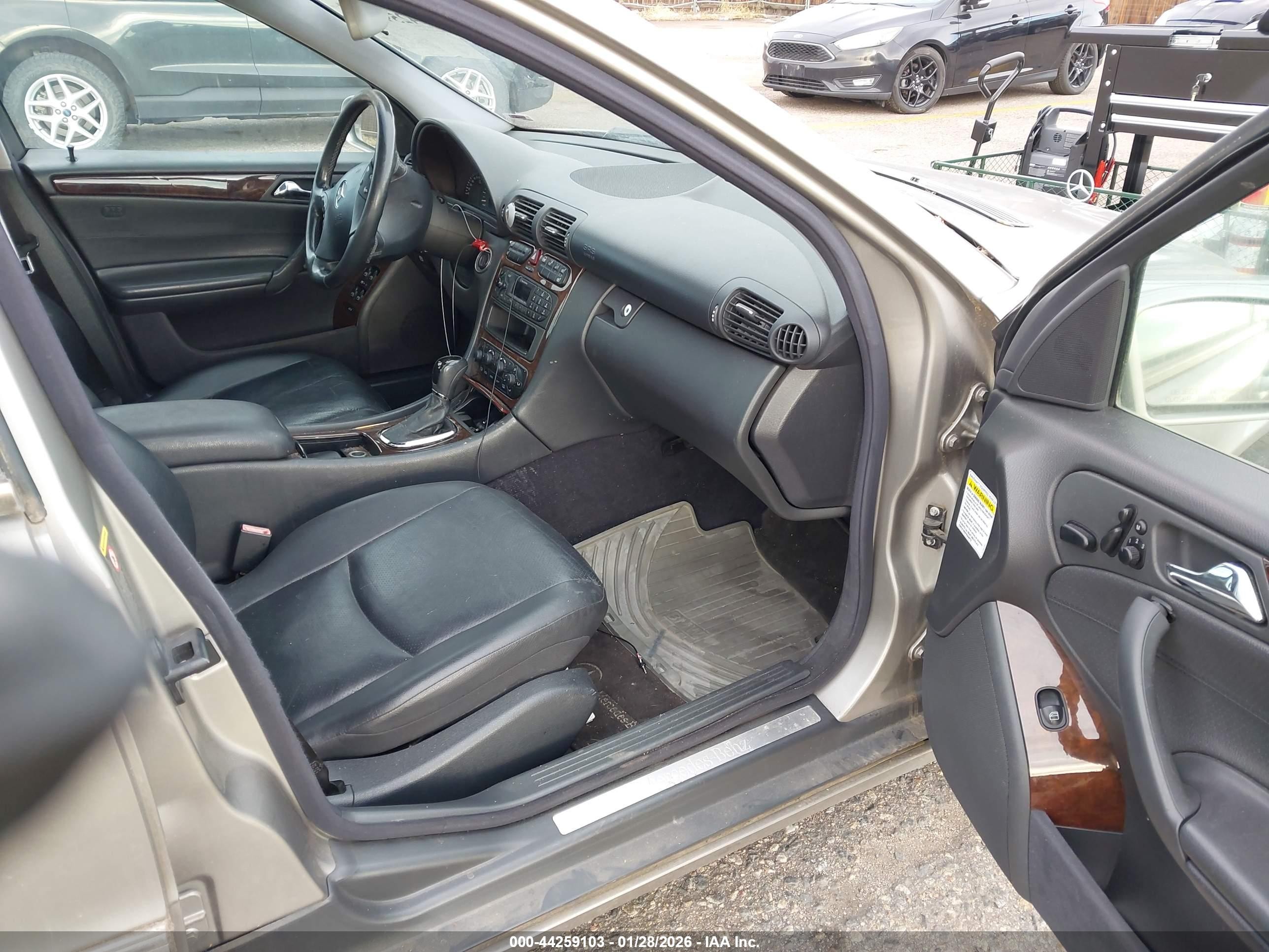 2003 Mercedes-benz C 240   Silver vin: WDBRF81J53F377709