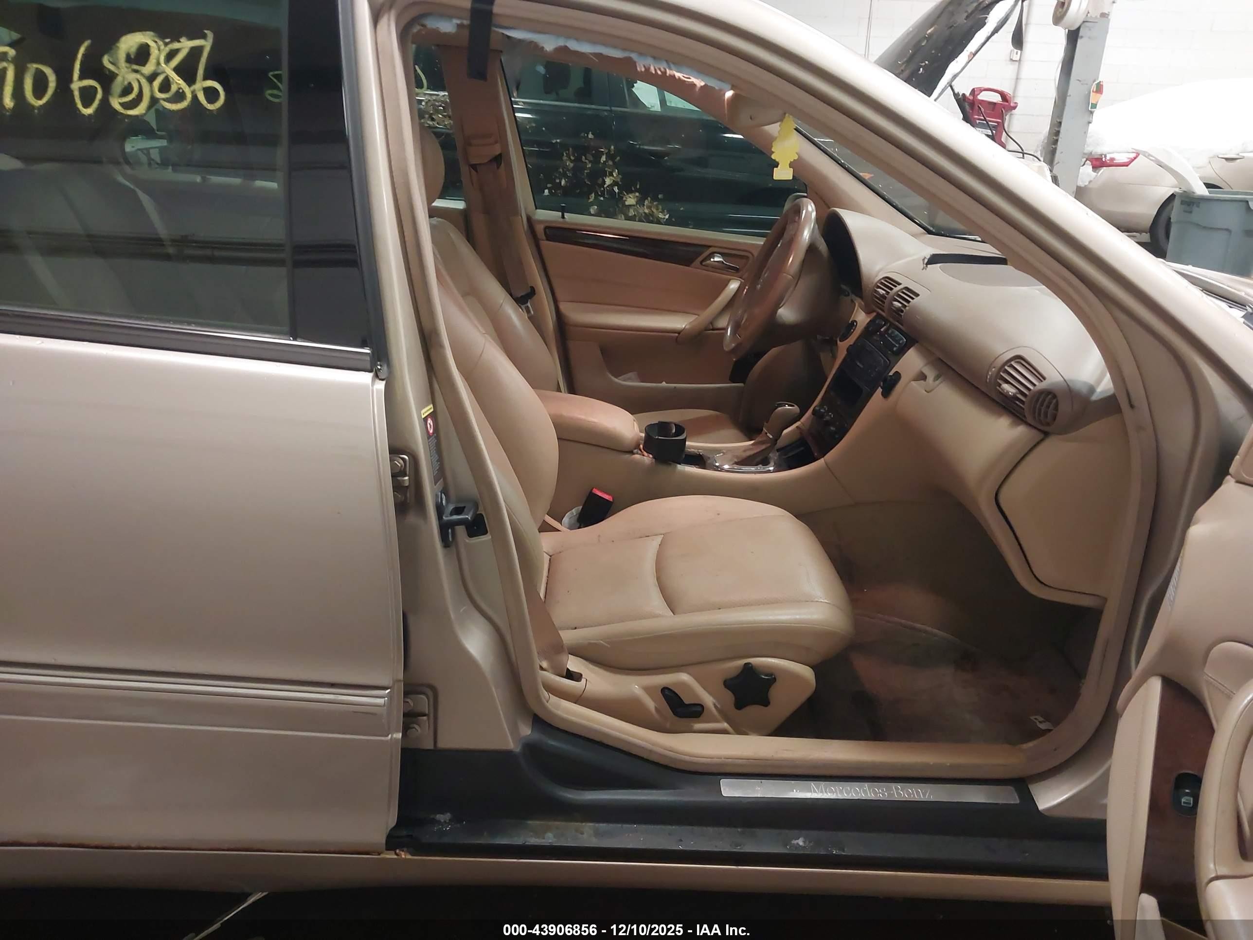 2003 Mercedes-benz C 240   Tan vin: WDBRF81J53F391626