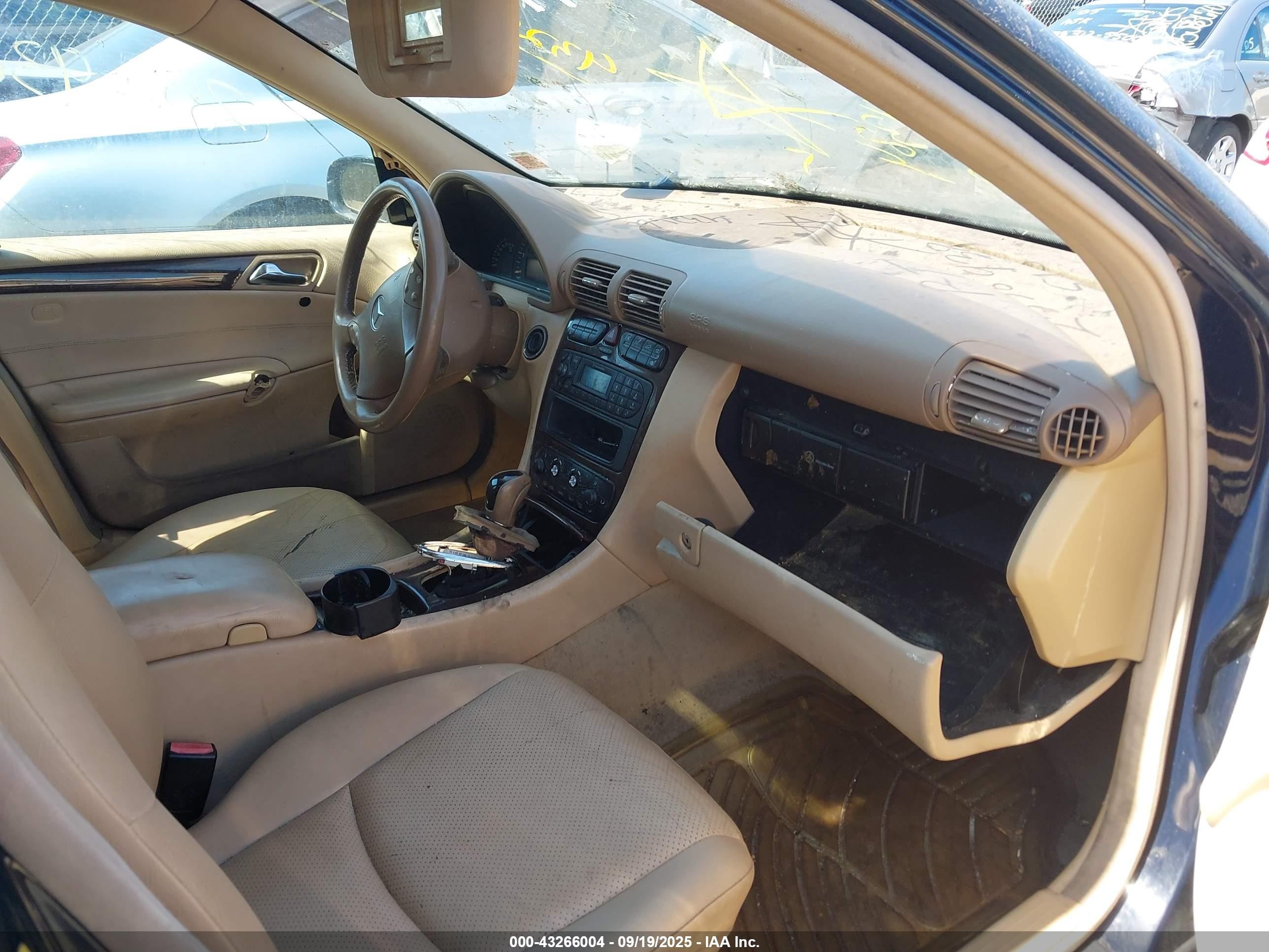 2004 Mercedes-benz C 240 4matic Синий vin: WDBRF81J54F494854