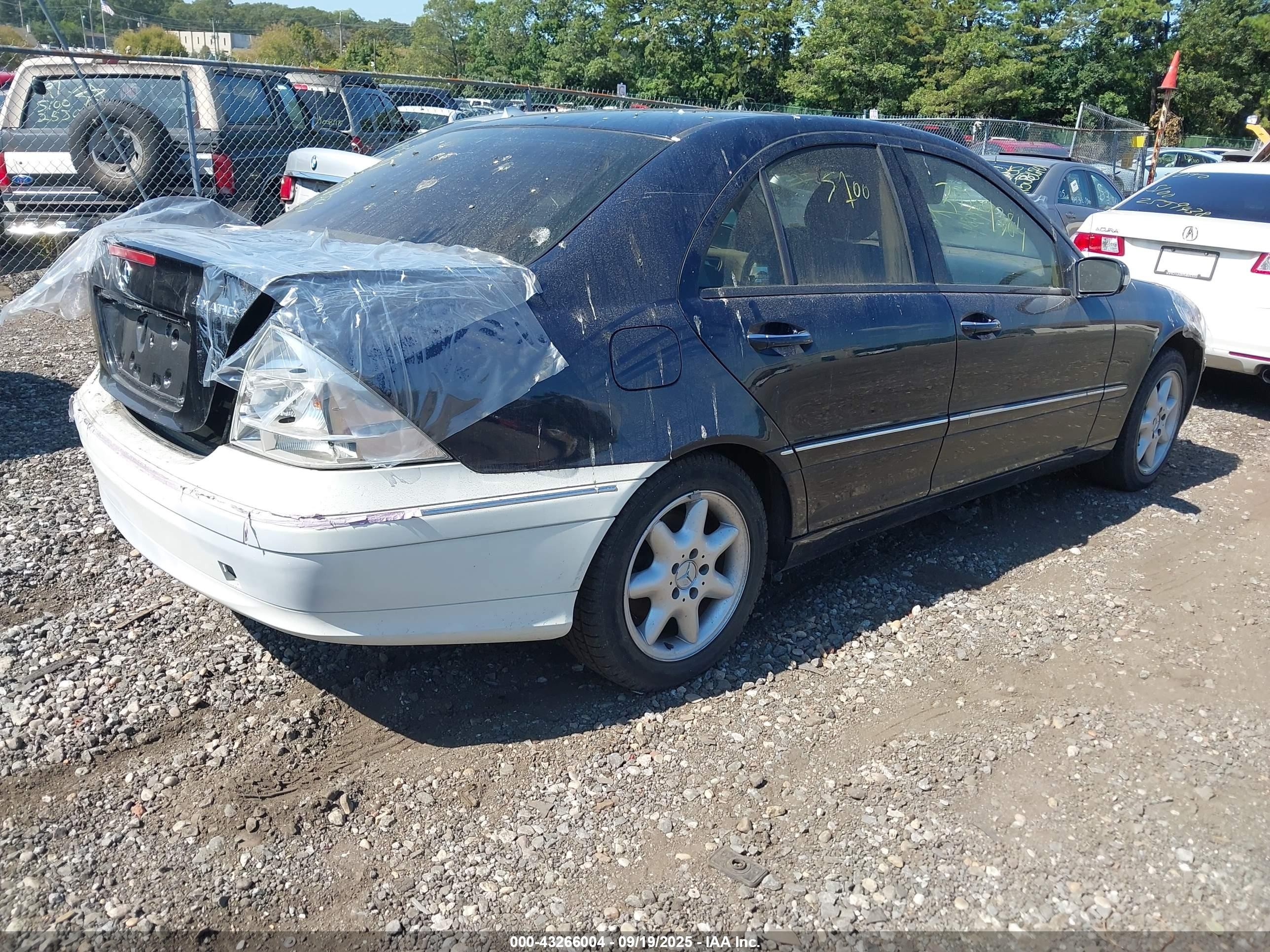 2004 Mercedes-benz C 240 4matic Синий vin: WDBRF81J54F494854