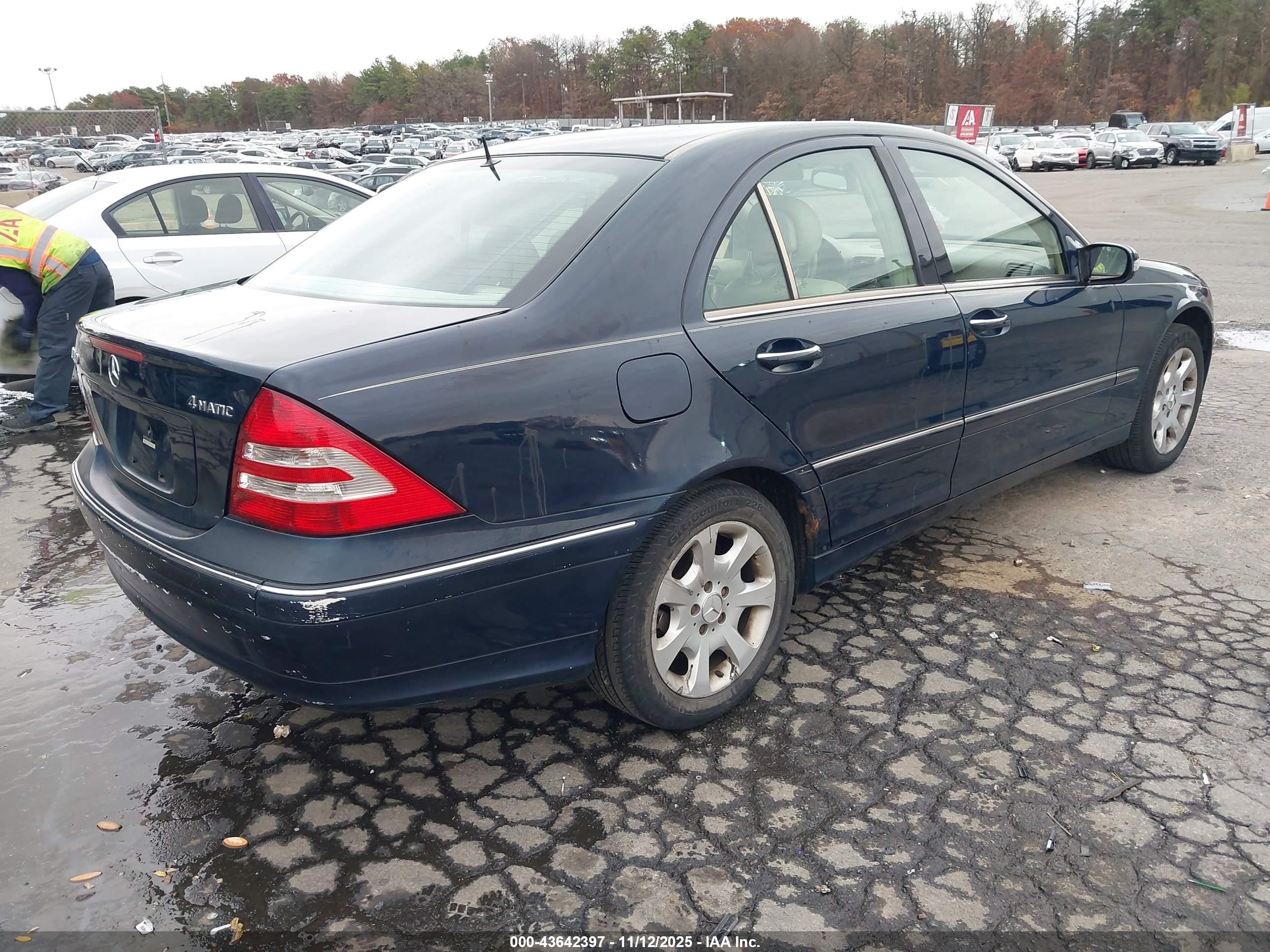 2005 Mercedes-benz C 240 Luxury 4matic Navy vin: WDBRF81J55F574088