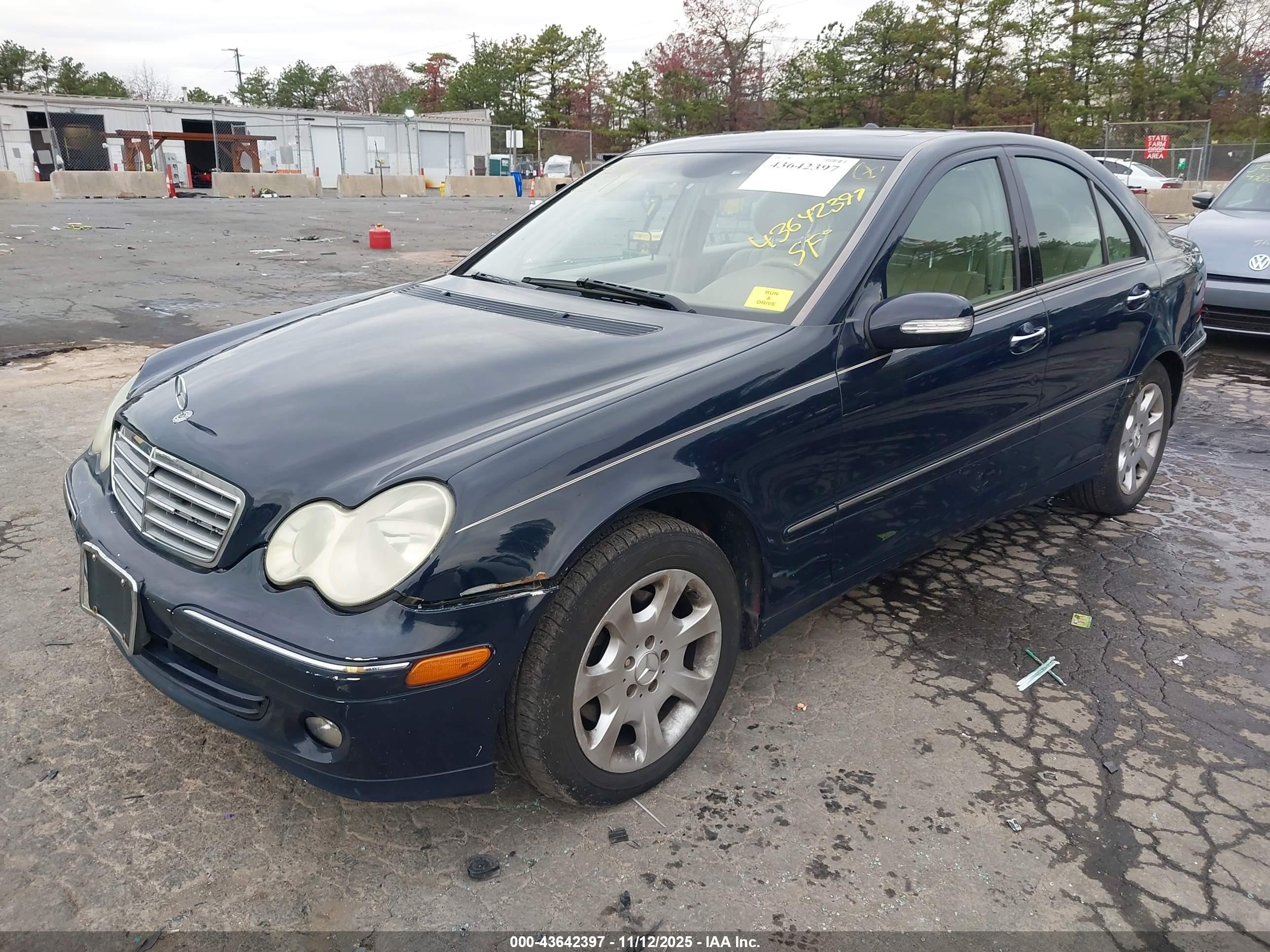 2005 Mercedes-benz C 240 Luxury 4matic Navy vin: WDBRF81J55F574088